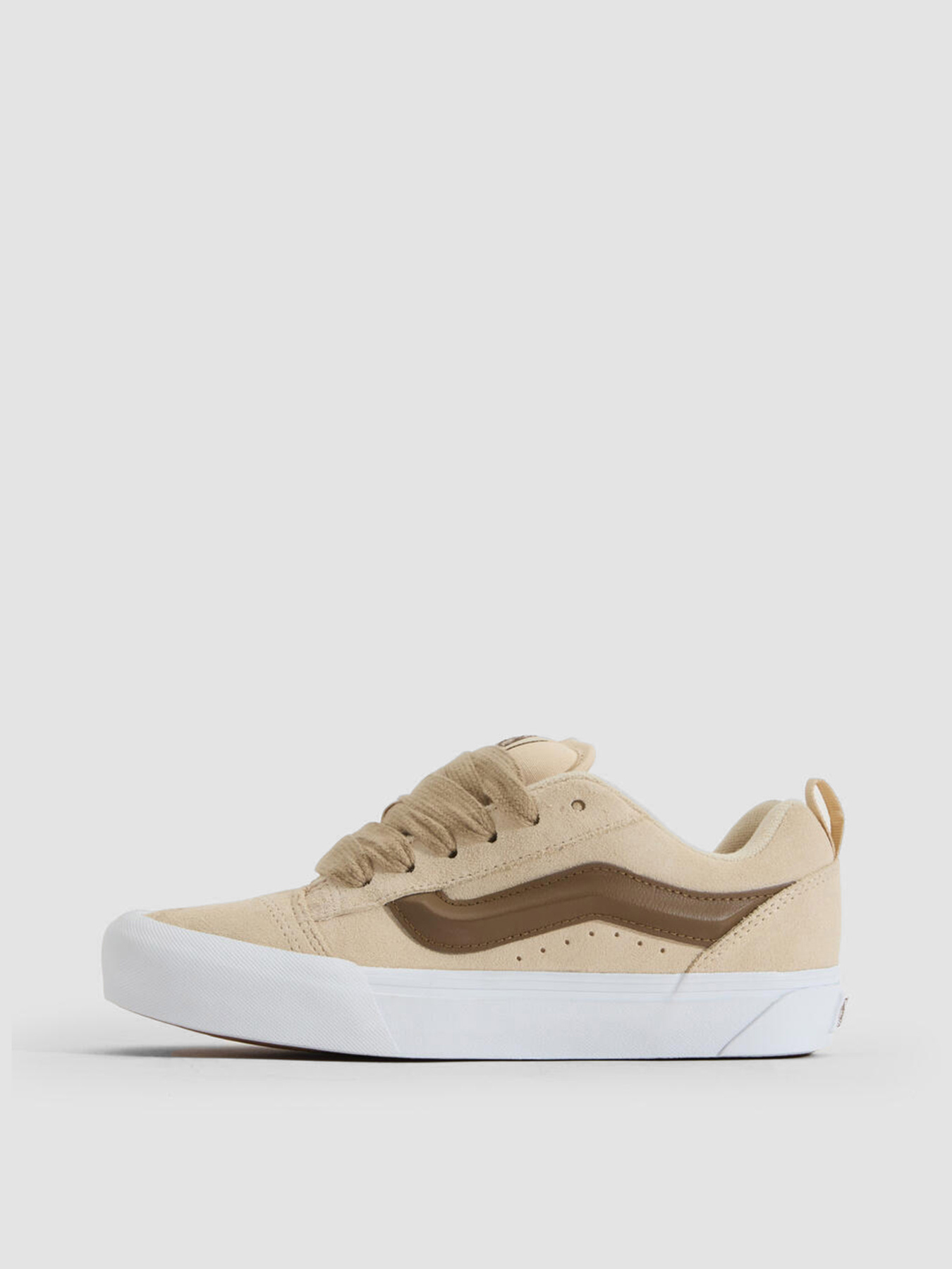 Кеды Vans Knu Skool модель VN000D6ZCHW1 Кеды Vans Knu Skool модель VN000D6ZCHW1 Фото
