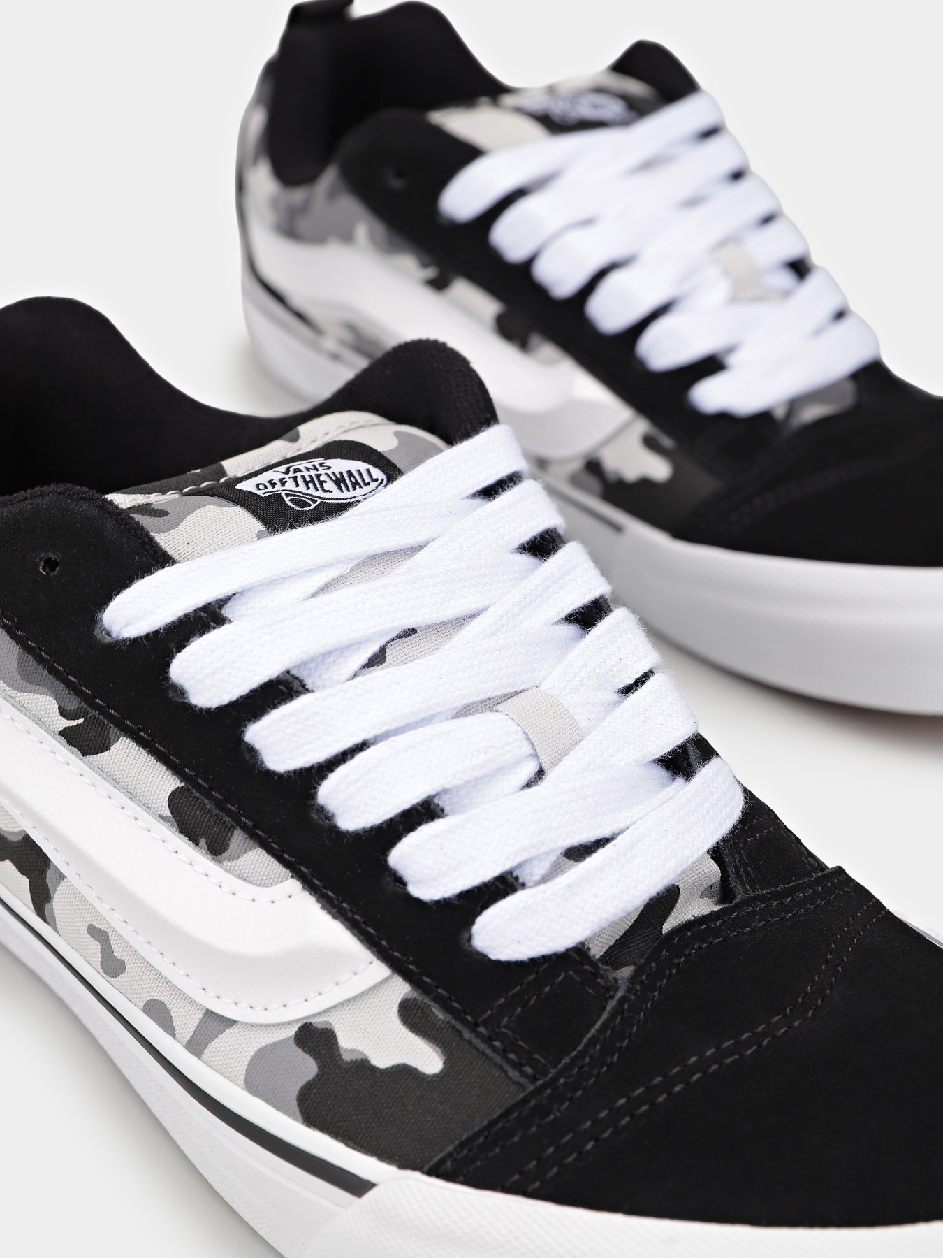 Кеды Vans Knu Skool модель VN000D22BZW1 Кеды Vans Knu Skool модель VN000D22BZW1 Фото