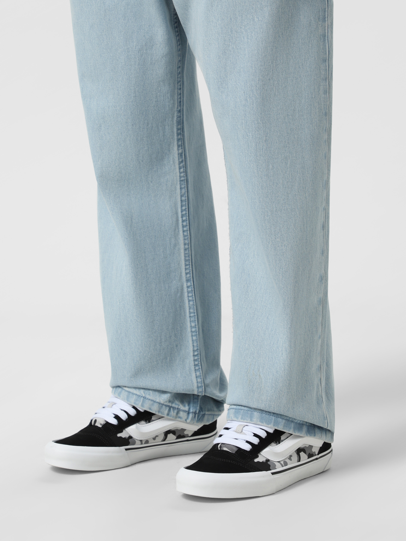 Кеды Vans Knu Skool модель VN000D22BZW1 Кеды Vans Knu Skool модель VN000D22BZW1 Фото