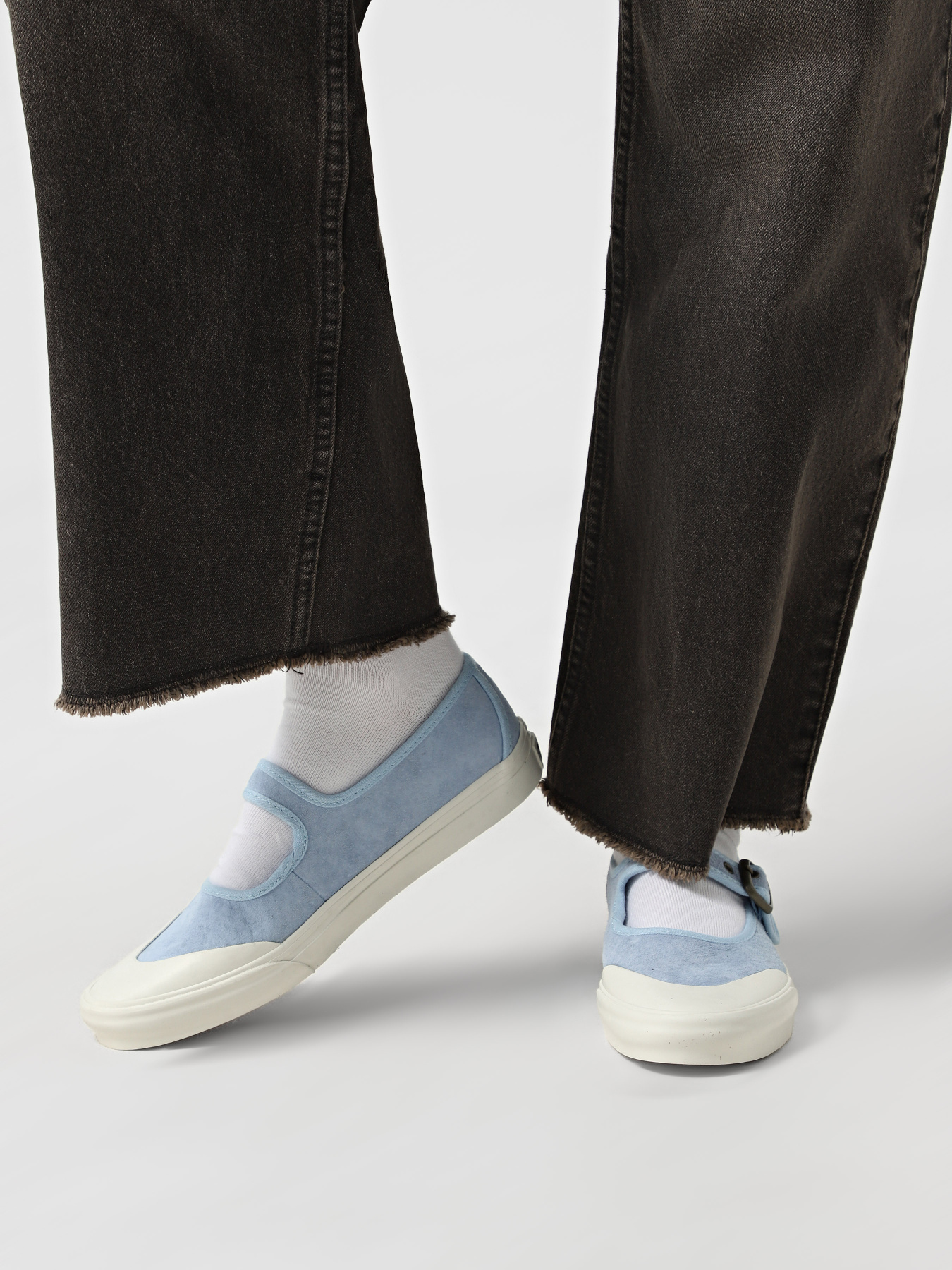 Туфли и лоферы Vans модель VN000CRRLTB1 Фото