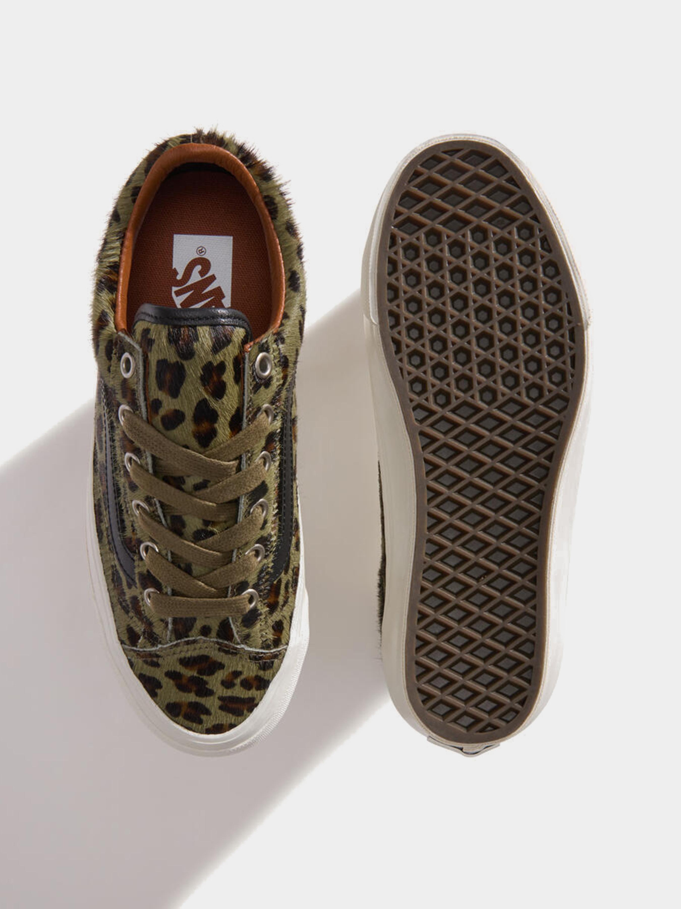 Кеды Vans OLD SKOOL модель VN000EHDOLV1 Кеды Vans OLD SKOOL модель VN000EHDOLV1 Фото