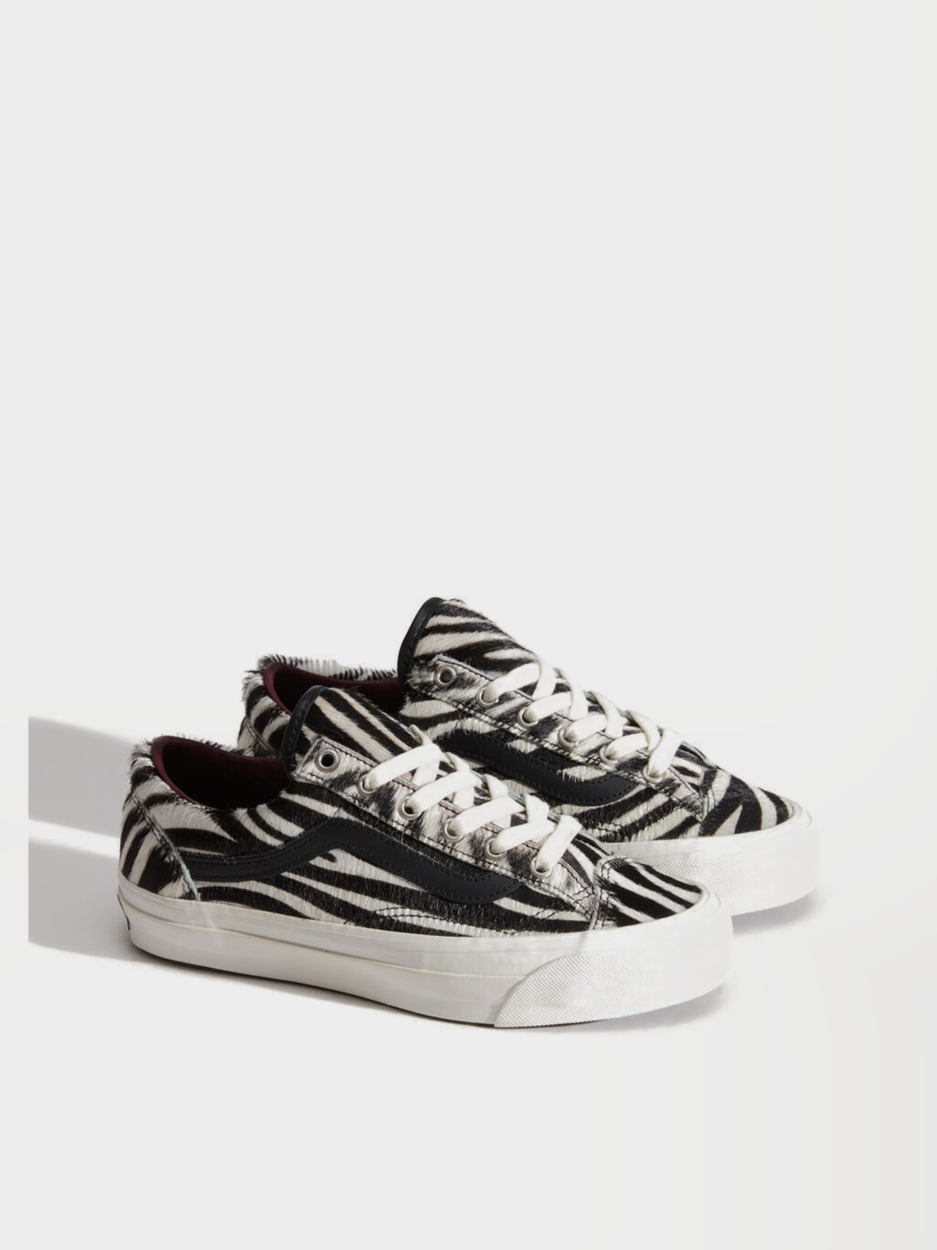Кеды Vans LX OLD SKOOL 36 модель VN000EHDZBR1 Кеды Vans LX OLD SKOOL 36 модель VN000EHDZBR1 Фото