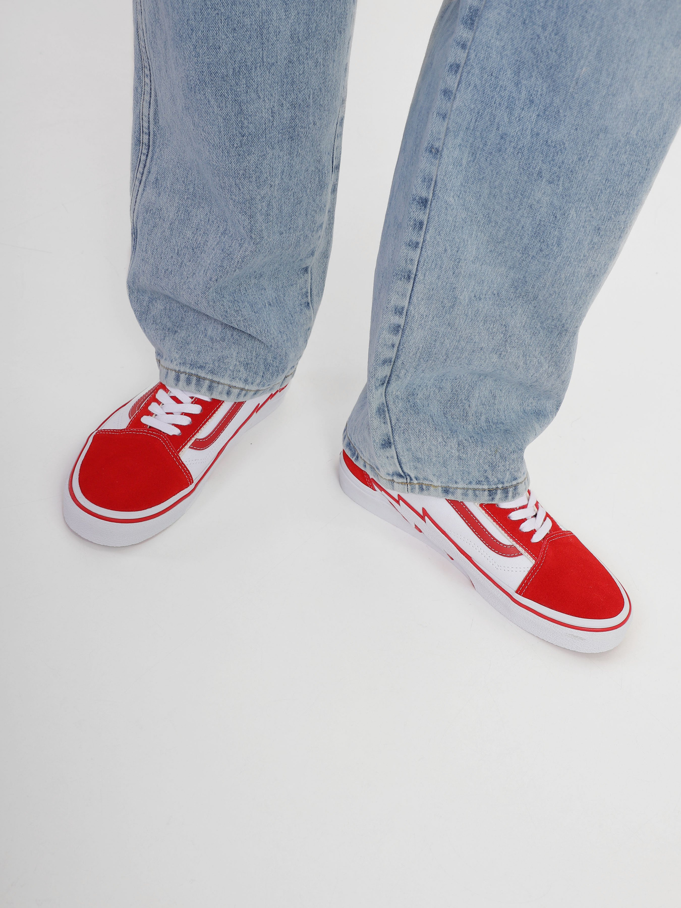 Кеды Vans 2-TONE OLD SKOOL BOLT модель VN0009Q56RT1 Кеды Vans 2-TONE OLD SKOOL BOLT модель VN0009Q56RT1 Фото