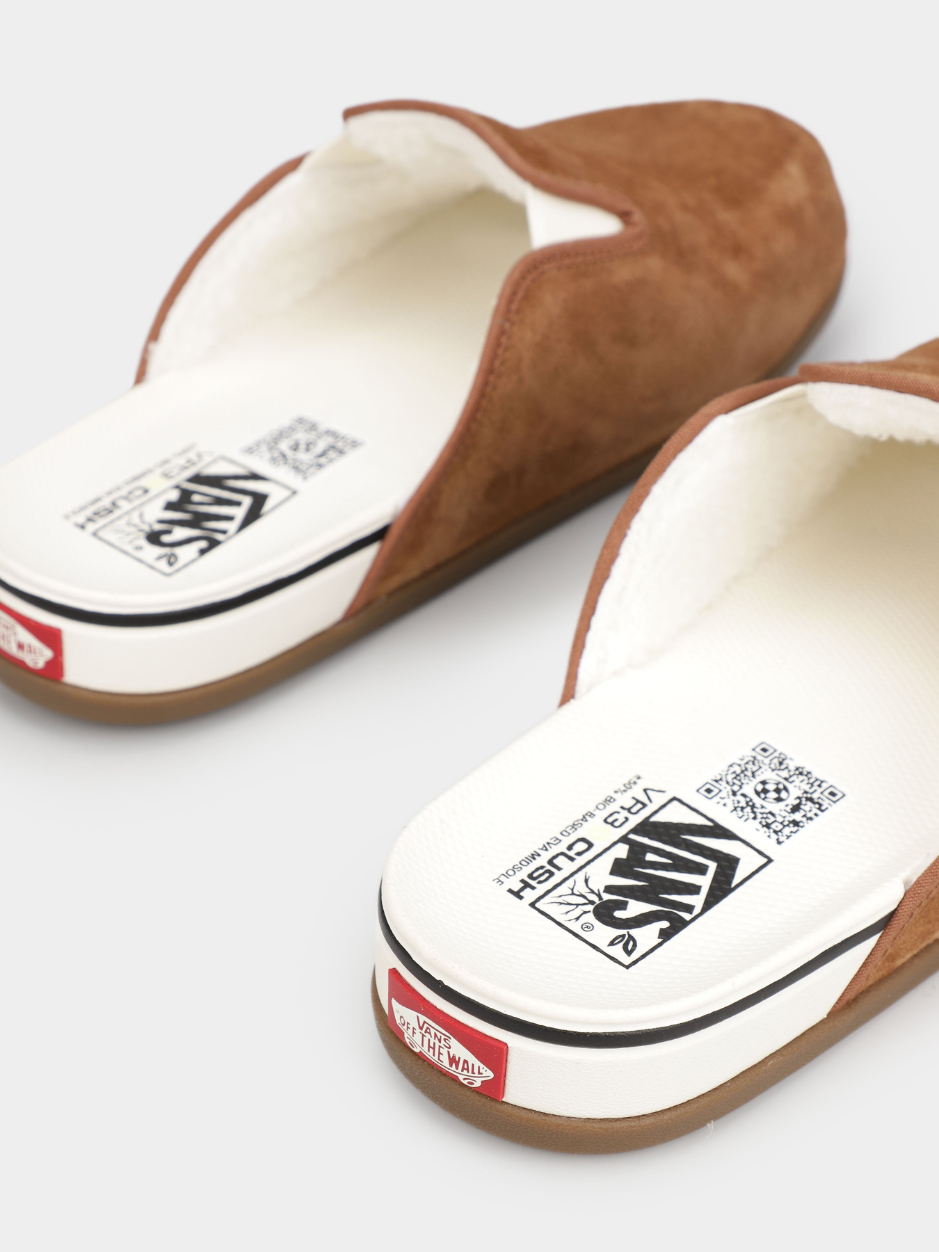 Капці Vans Harbor VR3 модель VN000BCDBS81 Фото