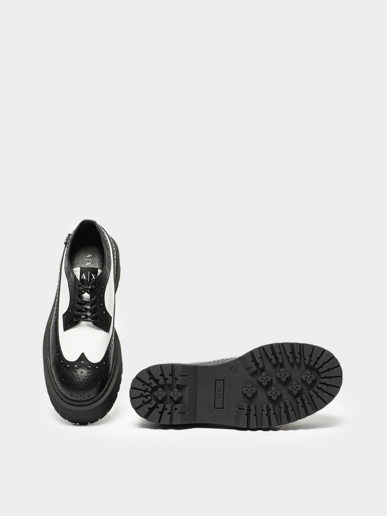 Туфлі та лофери Armani Exchange модель XDC005-XV400-N642 Туфлі та лофери Armani Exchange модель XDC005-XV400-N642 Фото