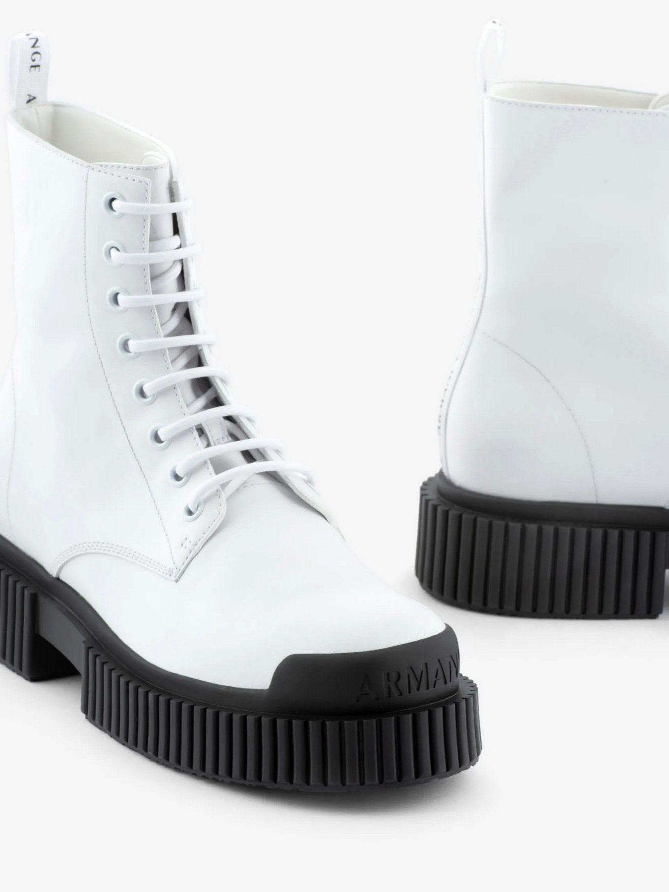 Ботинки и сапоги Armani Exchange модель XDM005-XV628-00001 Фото