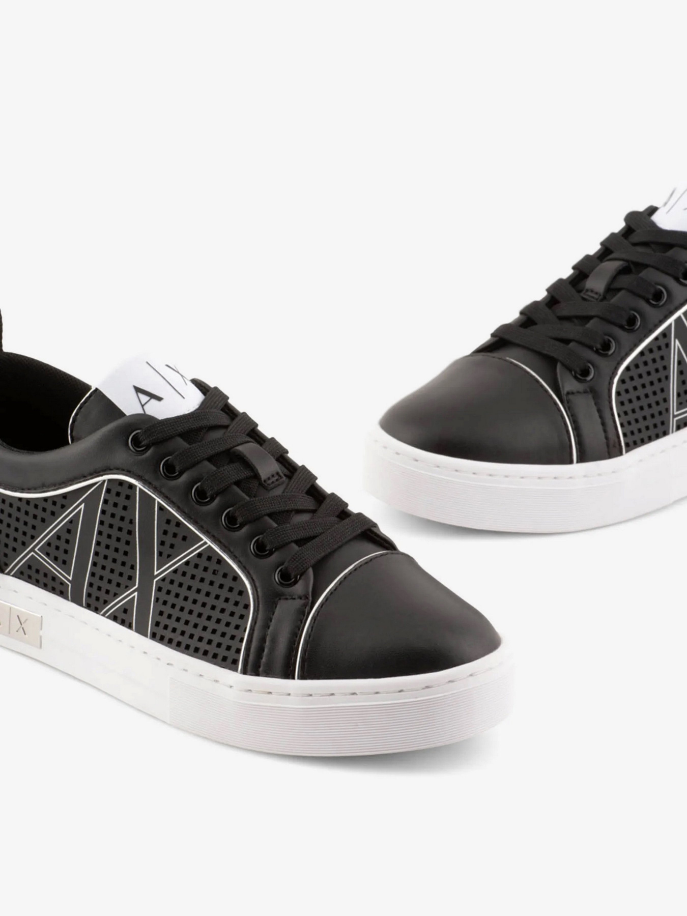 Кеди Armani Exchange модель XDX114-XV693-N763 Кеди Armani Exchange модель XDX114-XV693-N763 Фото