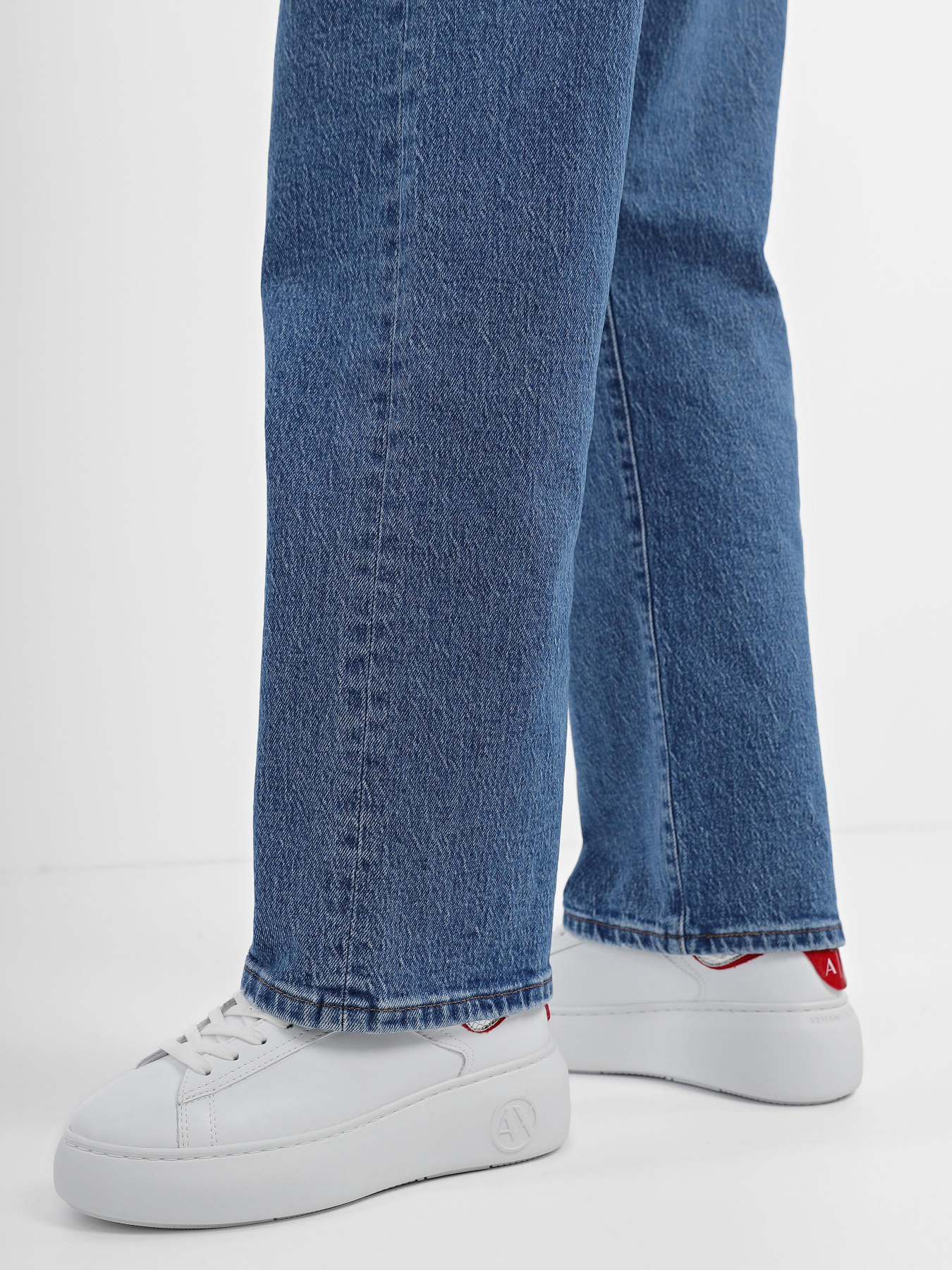 Кросівки Armani Exchange модель XDX108-XV731-S052 Фото