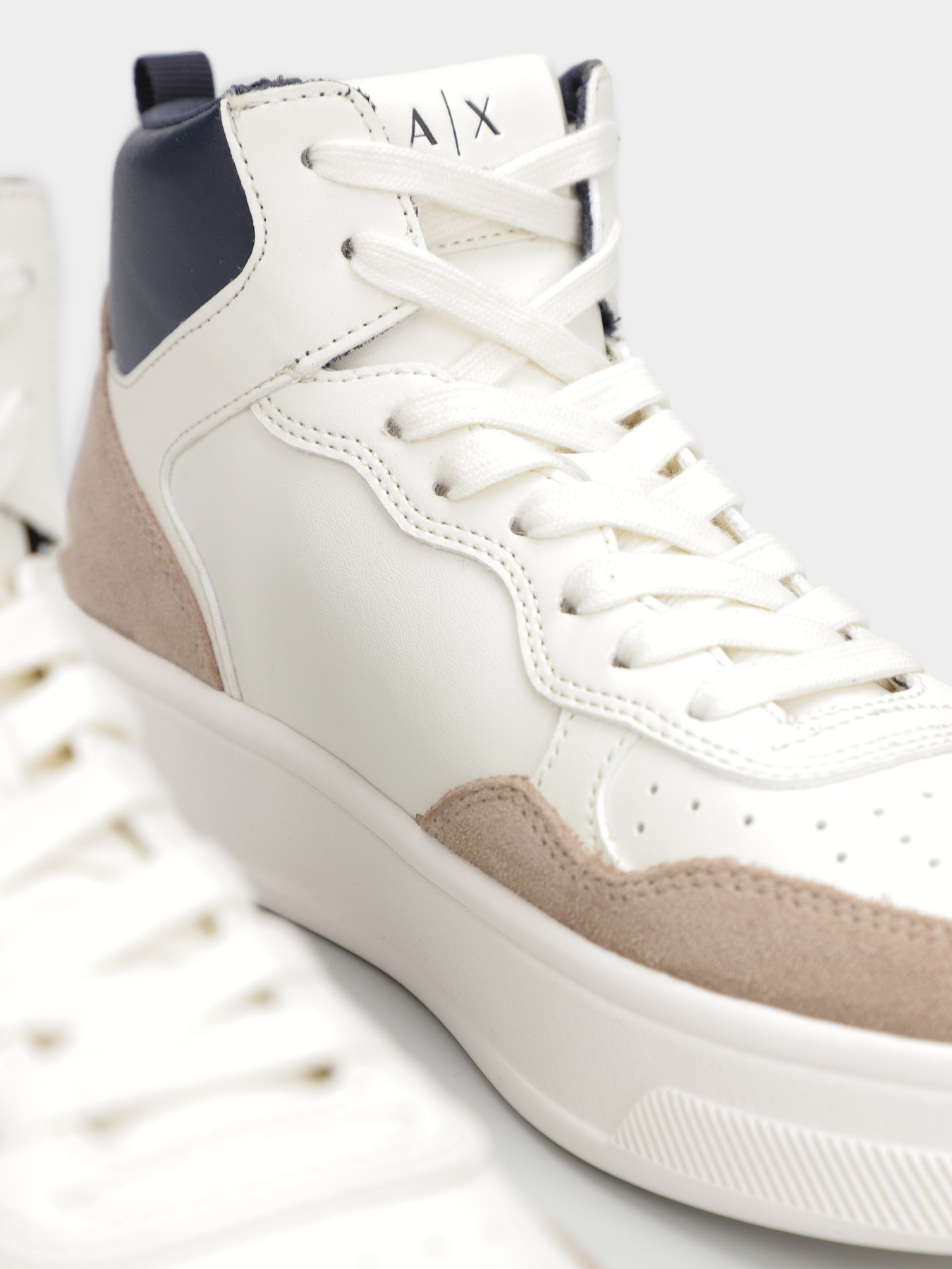 Кросівки Armani Exchange модель XDZ024-XV579-S030 Кросівки Armani Exchange модель XDZ024-XV579-S030 Фото
