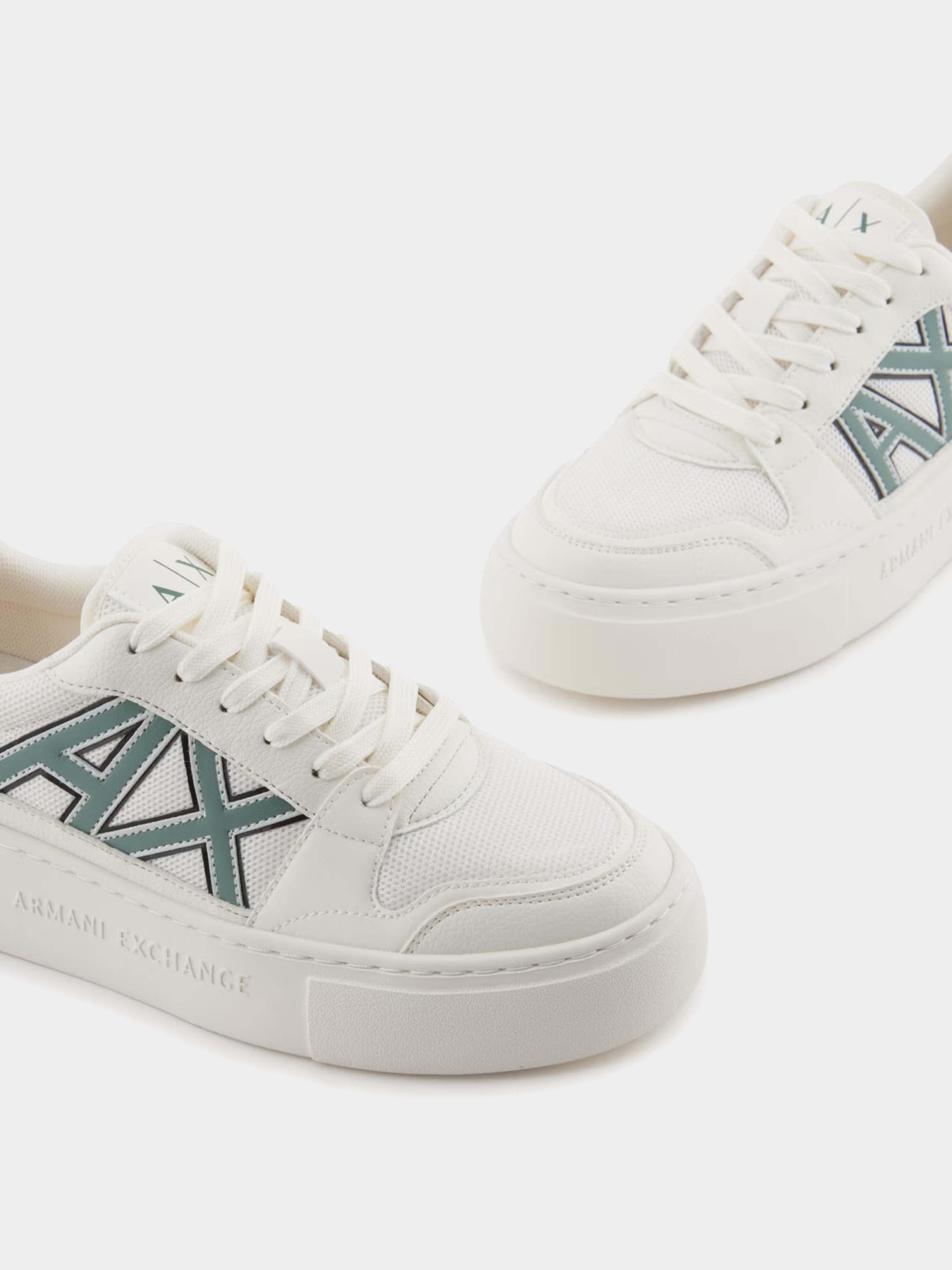 Кроссовки Armani Exchange модель XDX178-XV929-U604 Фото