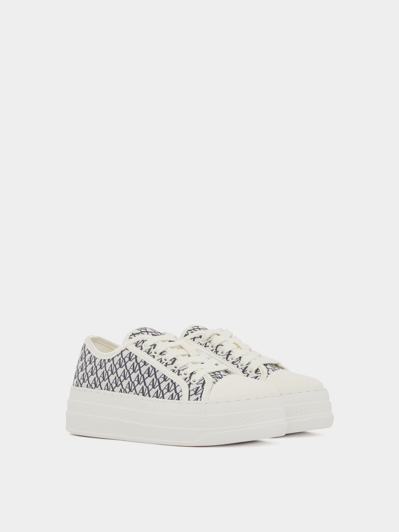 Кеди Armani Exchange модель XW002786-AF23055-MZ266 Кеди Armani Exchange модель XW002786-AF23055-MZ266 Фото