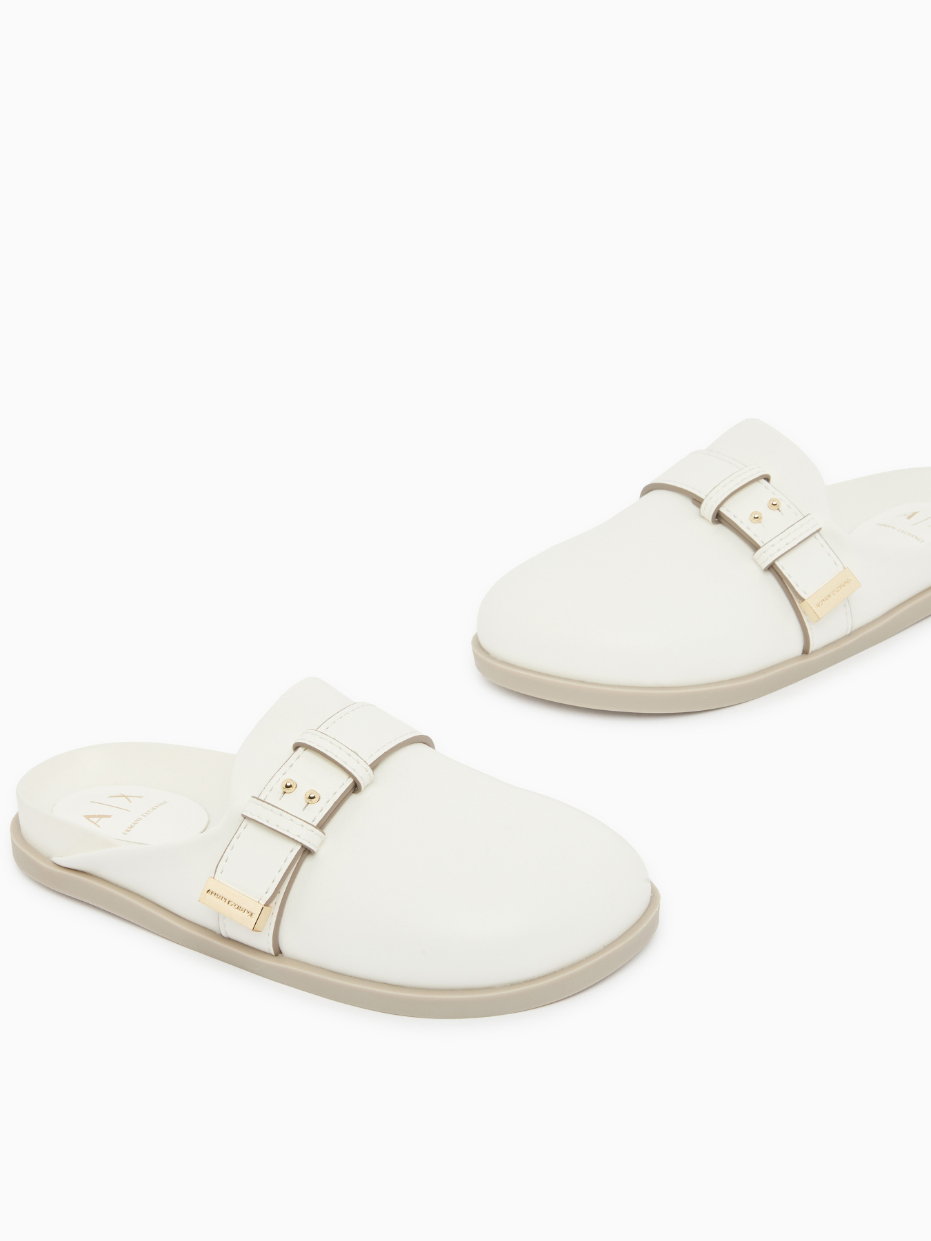 Шльопанці Armani Exchange модель XW002577-AF21266-U0011 Фото