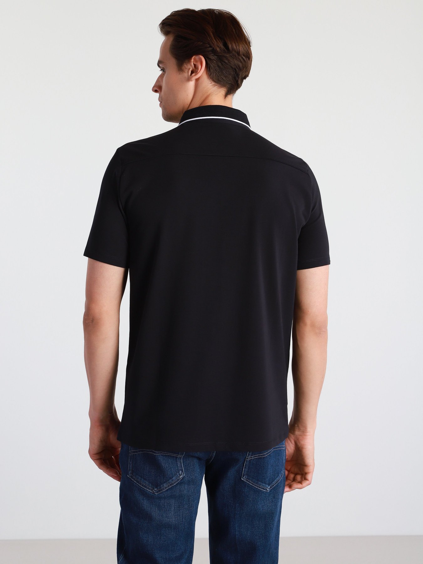 Футболки и поло Armani Exchange модель 8NZF70-Z8M9Z-1510 Фото