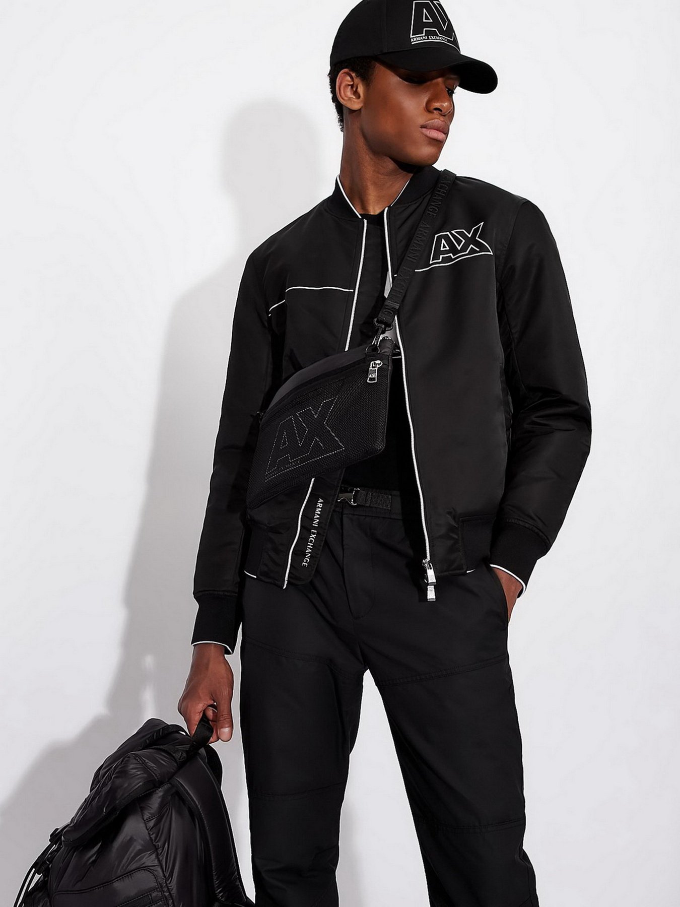 Светри та кардигани Armani Exchange модель 6KZM1D-ZMN9Z-1200 Светри та кардигани Armani Exchange модель 6KZM1D-ZMN9Z-1200 Фото