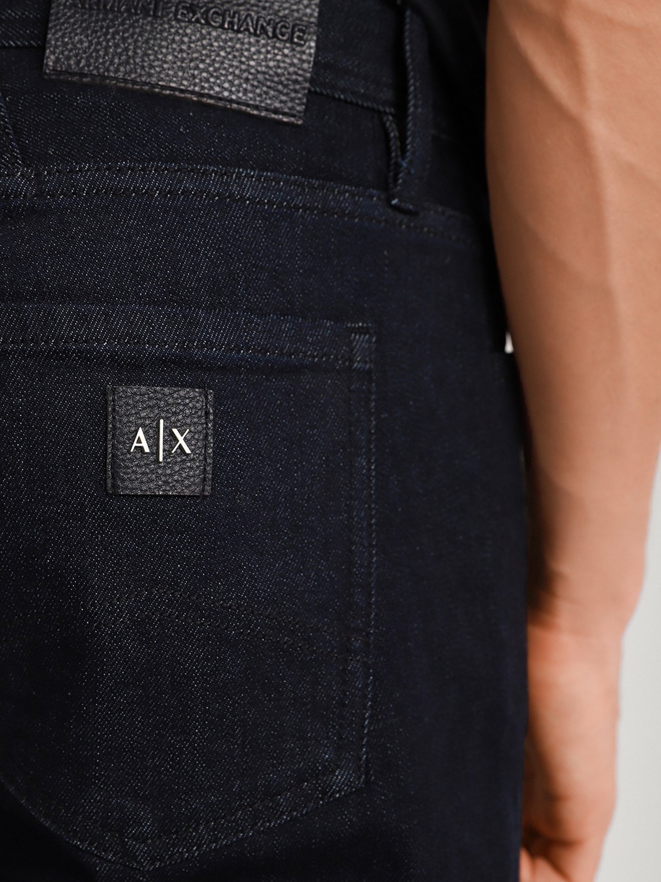 Джинсы Armani Exchange Straight модель 8NZJ16-Z1SAZ-55AA Джинсы Armani Exchange Straight модель 8NZJ16-Z1SAZ-55AA Фото