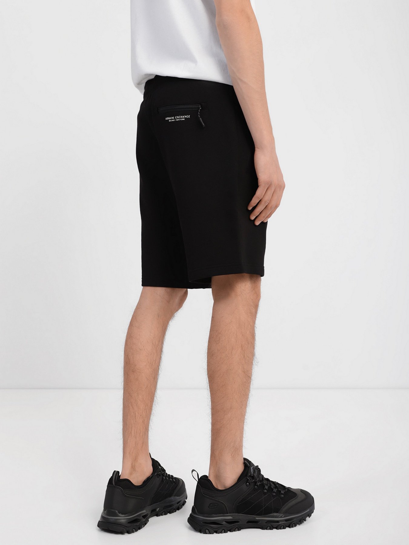 Шорты Armani Exchange модель 8NZS75-ZJKRZ-1200 Шорты Armani Exchange модель 8NZS75-ZJKRZ-1200 Фото