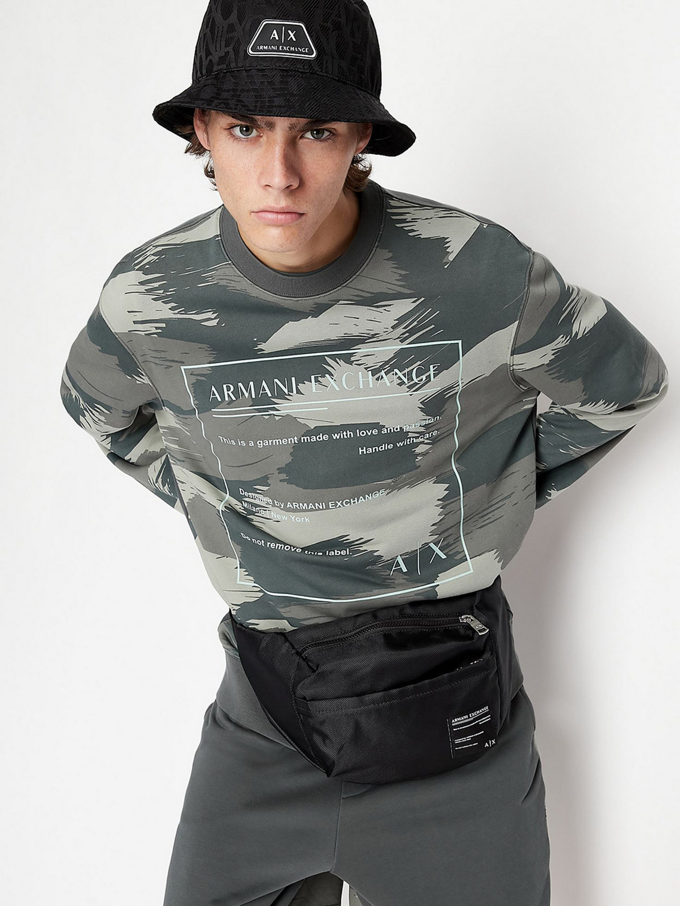 Худи и свитшоты Armani Exchange модель 3LZMHB-ZJEFZ-25BE Фото