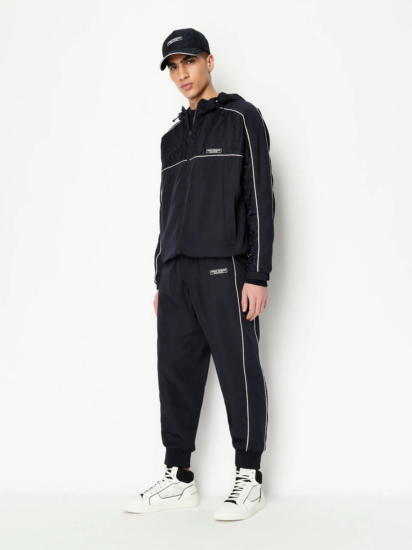 Куртки та дублянки Armani Exchange модель 3RZBL1-ZN1SZ-85CN Фото