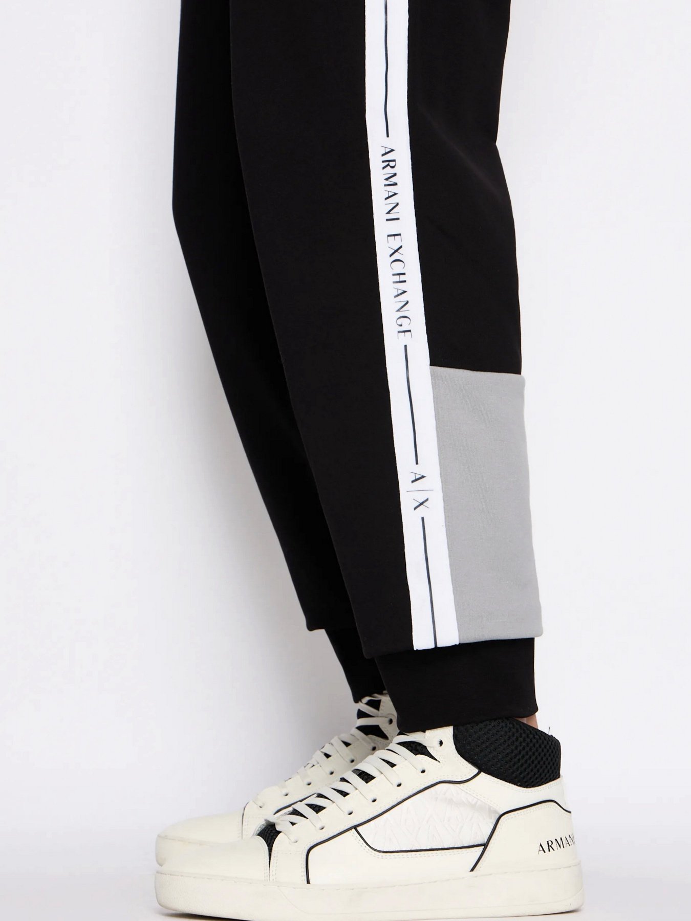 Штани Armani Exchange модель 3RZPFB-ZJDEZ-52AF Штани Armani Exchange модель 3RZPFB-ZJDEZ-52AF Фото