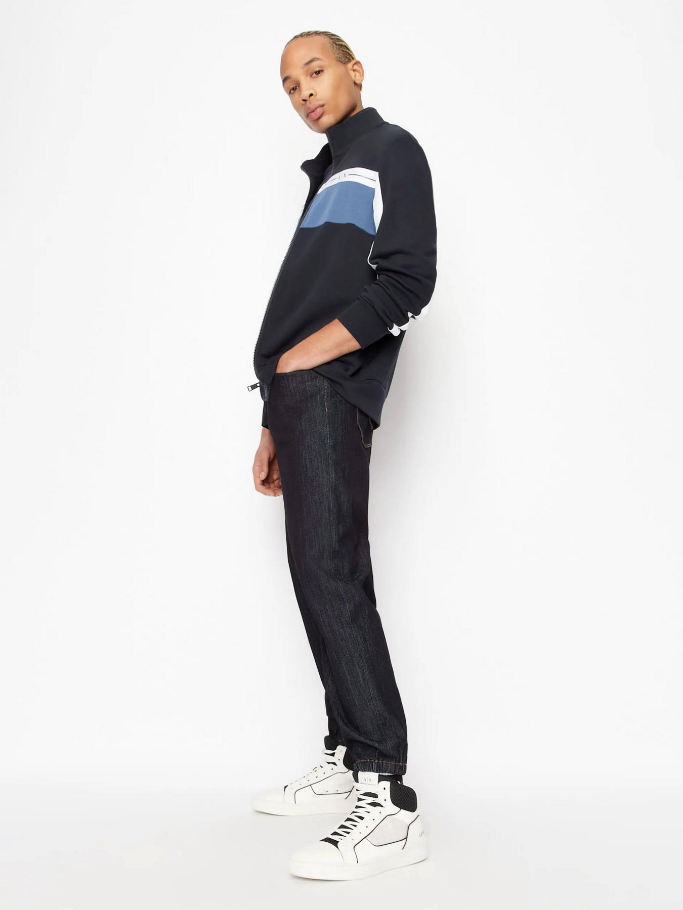 Худі та світшоти Armani Exchange модель 3RZMFC-ZJDEZ-85CE Худі та світшоти Armani Exchange модель 3RZMFC-ZJDEZ-85CE Фото