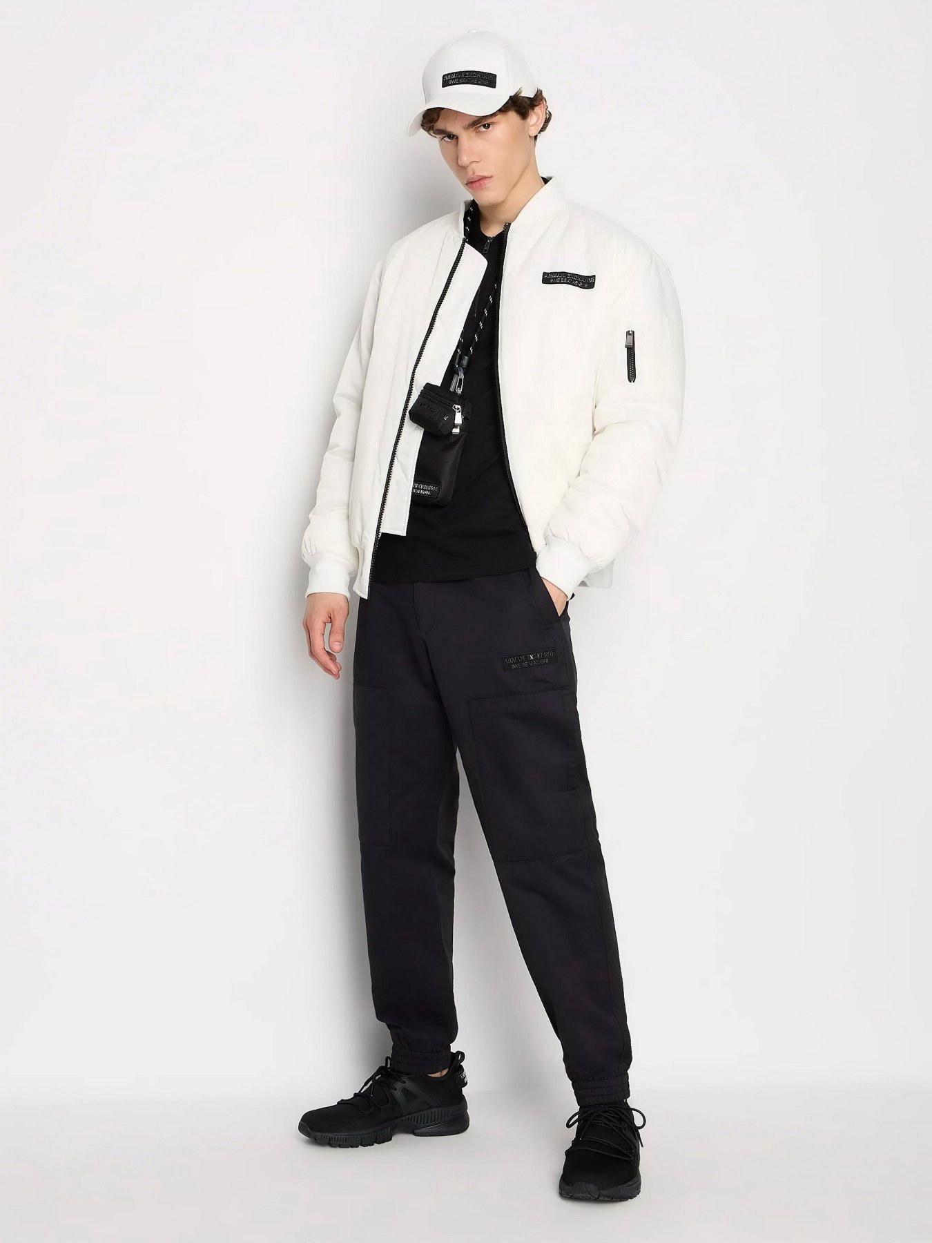Футболки и поло Armani Exchange We beats as one модель 6RZFHF-ZJYCZ-1200 Фото