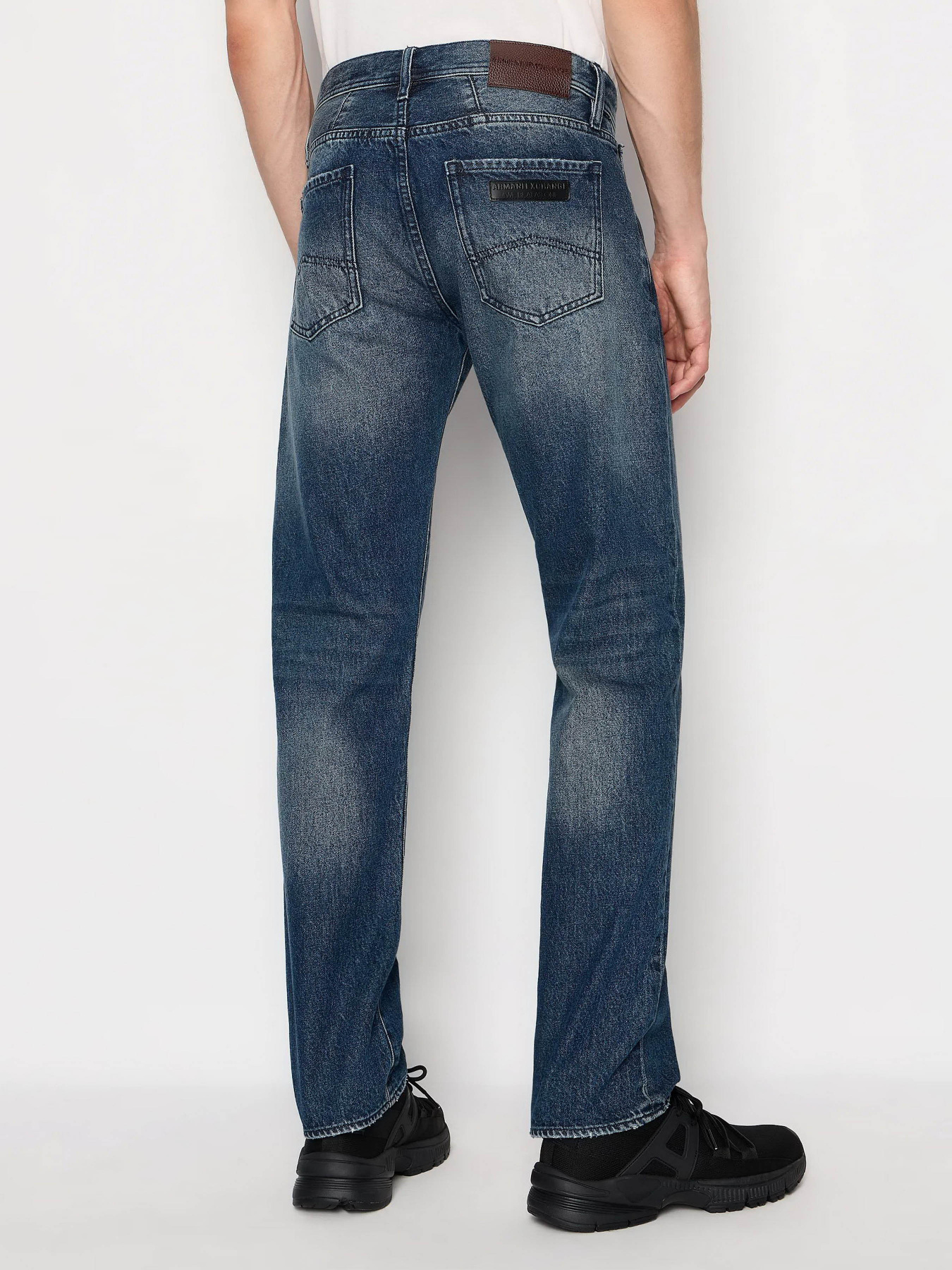 Джинси Armani Exchange J16 модель 6RZJ16-Z18JZ-1500 Джинси Armani Exchange J16 модель 6RZJ16-Z18JZ-1500 Фото