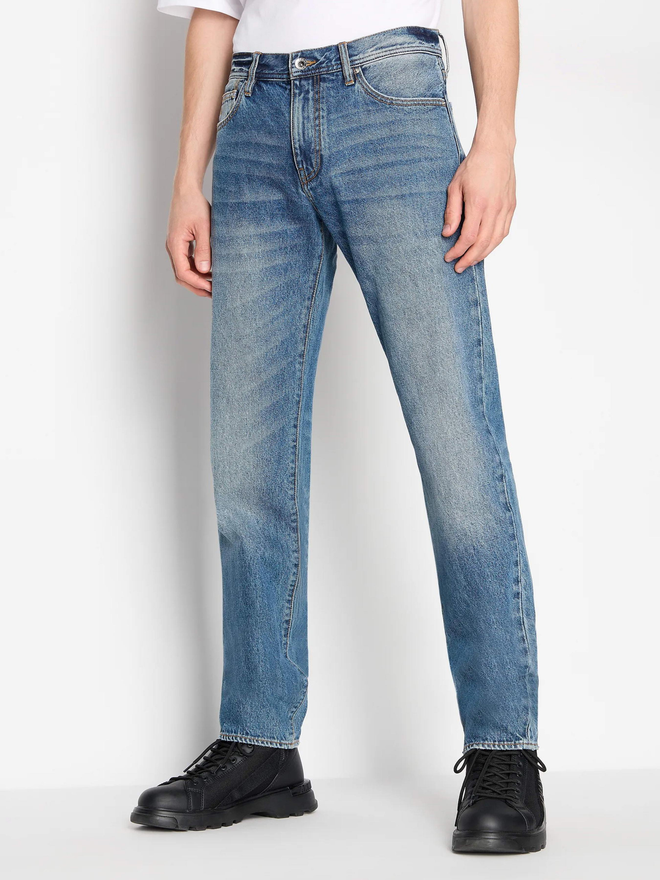 Джинсы Armani Exchange J16 модель 6RZJ16-Z28JZ-1500 Фото