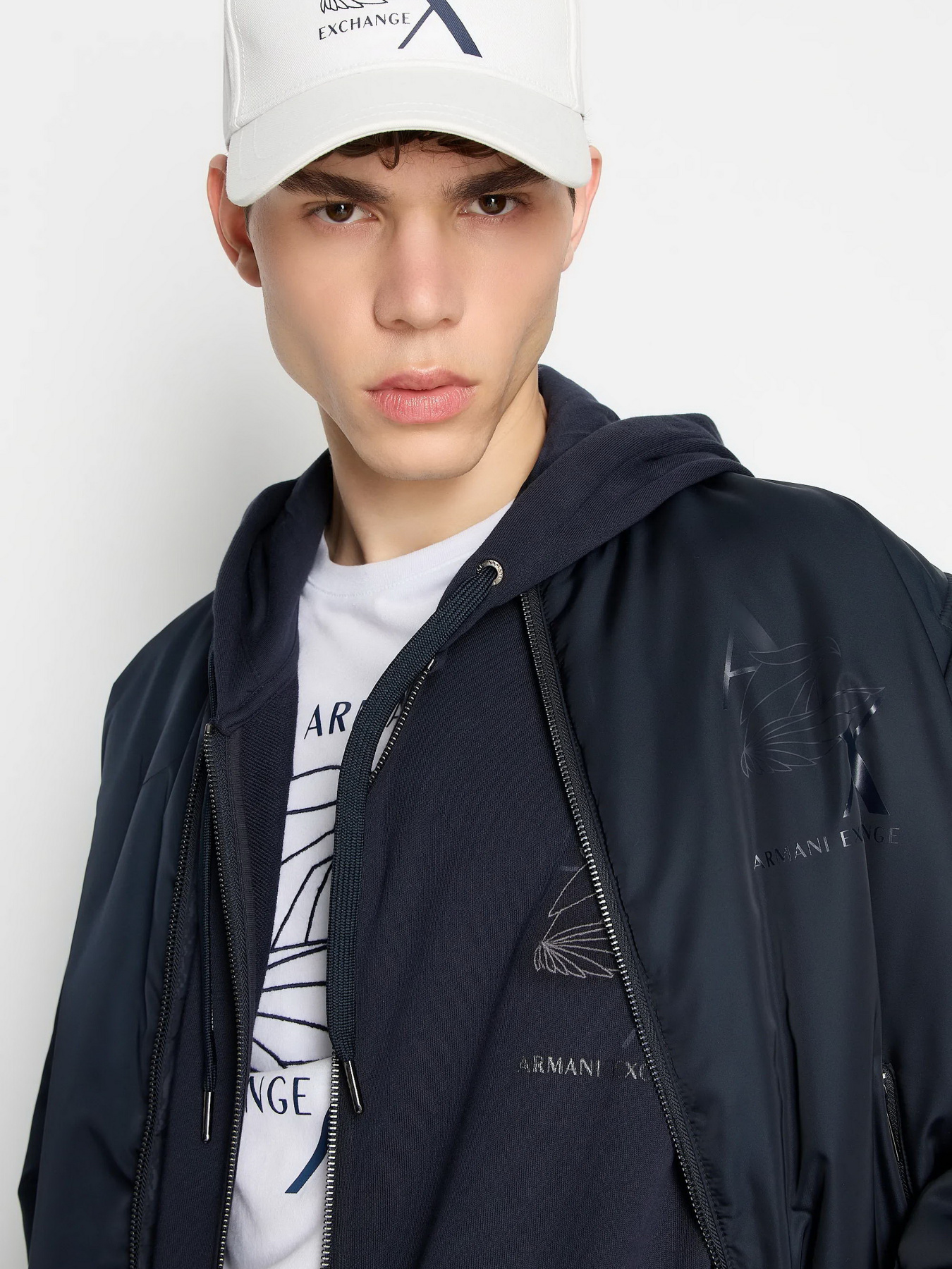 Худі та світшоти Armani Exchange модель 6RZMAL-ZJ9KZ-1510 Худі та світшоти Armani Exchange модель 6RZMAL-ZJ9KZ-1510 Фото
