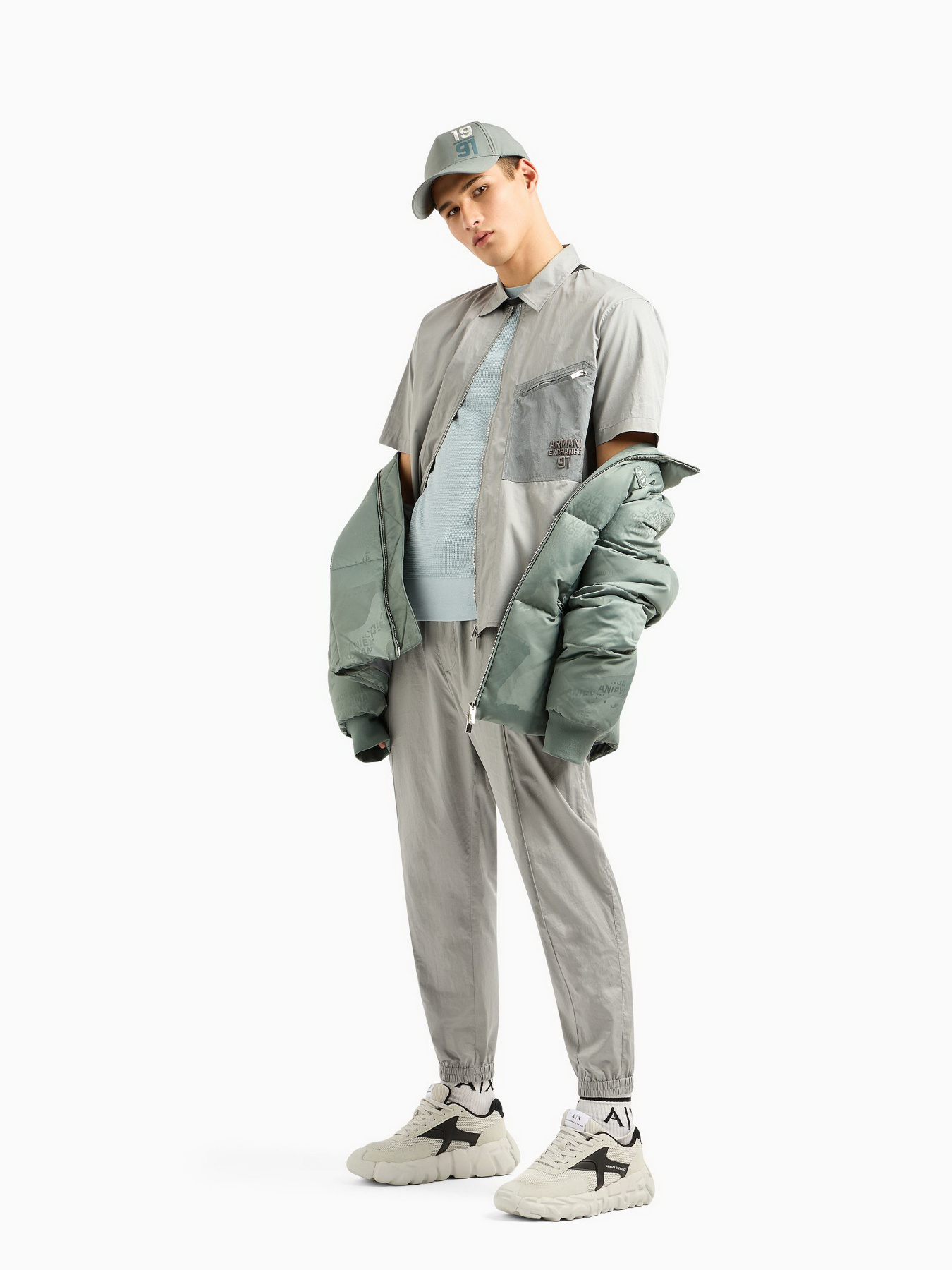 Куртки и дубленки Armani Exchange модель 3DZBL4-ZN3HZ-5811 Фото