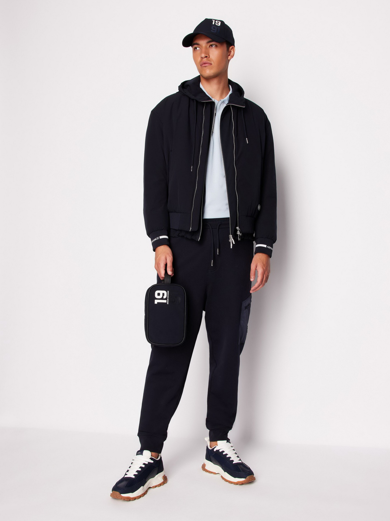 Брюки Armani Exchange модель 3DZPLK-ZJ4XZ-1583 Брюки Armani Exchange модель 3DZPLK-ZJ4XZ-1583 Фото