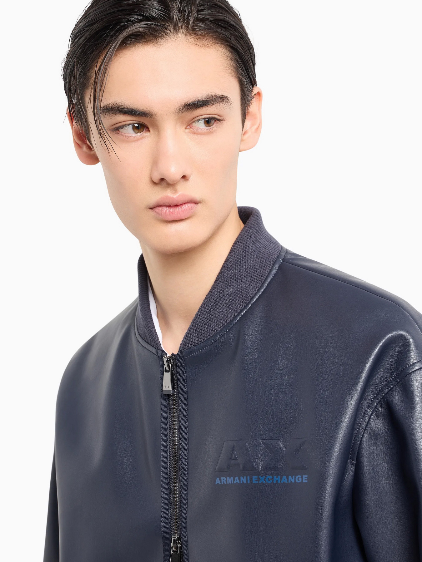 Куртки и дубленки Armani Exchange модель 3DZB05-ZE1CZ-15CX Фото