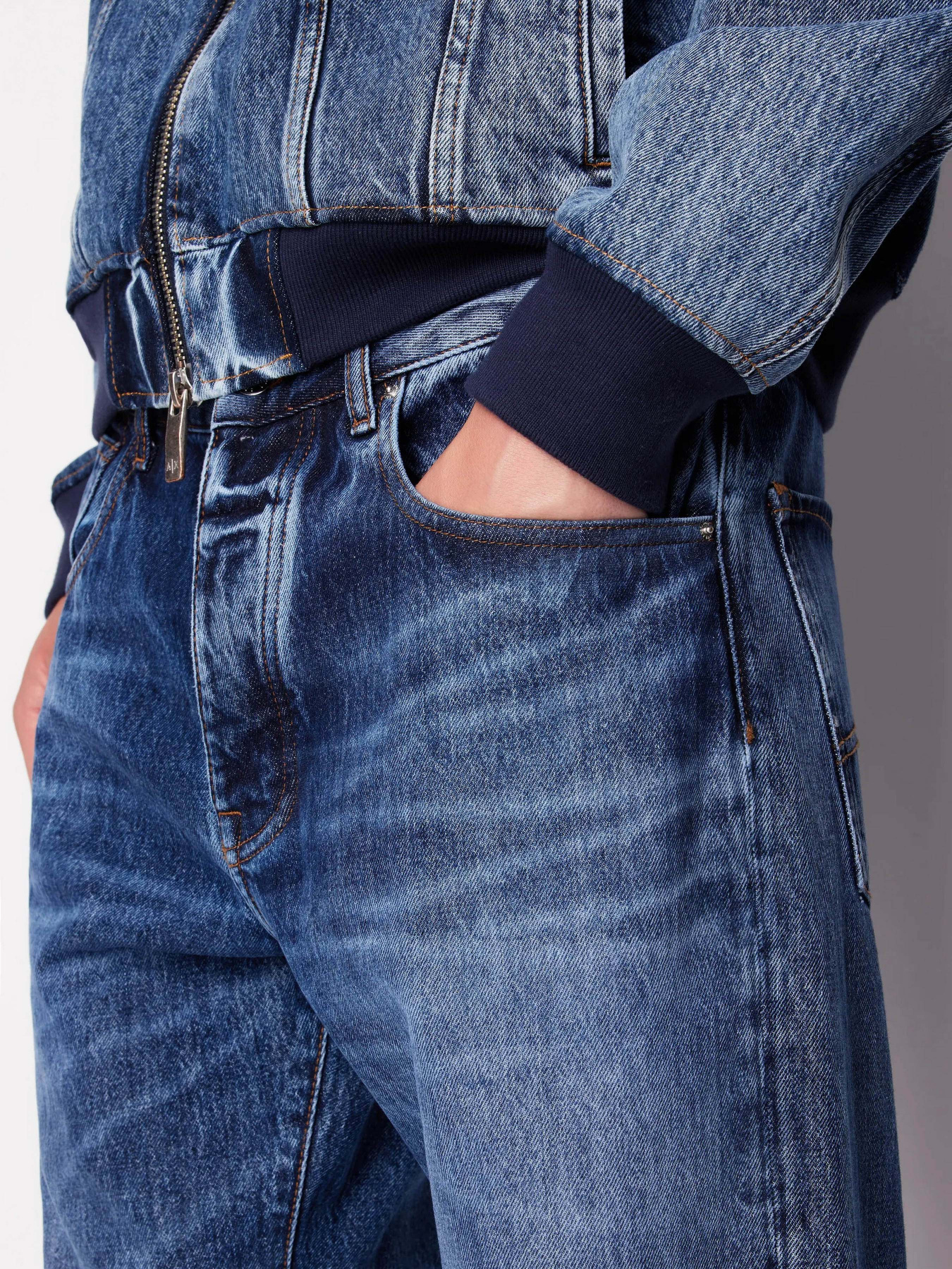 Джинси Armani Exchange модель 3DZJ82-Z1Y4Z-1500 Фото