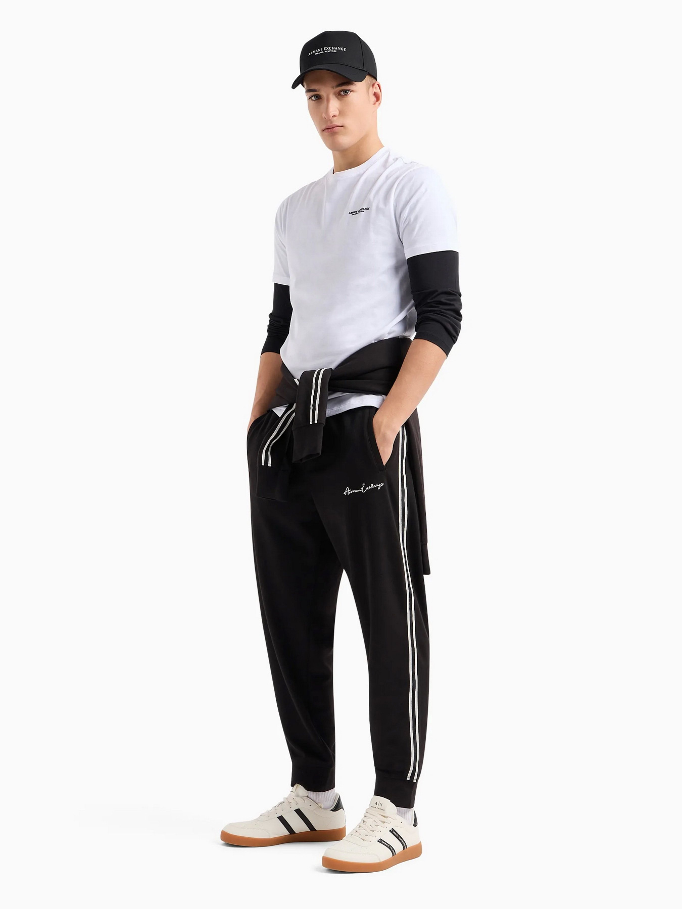 Футболки и поло Armani Exchange модель 8NZT91-Z8H4Z-1100 Фото