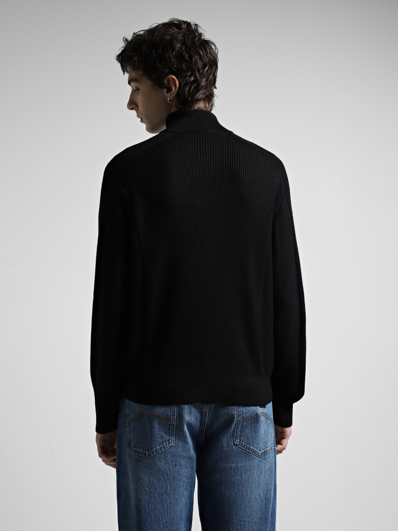 Светри та кардигани Armani Exchange модель 6DZM6L-ZM5BZ-1200 Светри та кардигани Armani Exchange модель 6DZM6L-ZM5BZ-1200 Фото