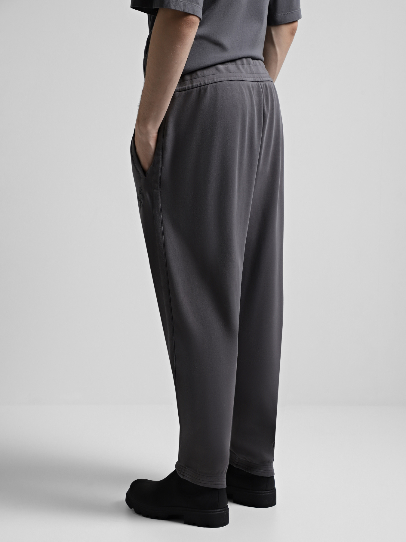 Брюки Armani Exchange модель 6DZPLK-ZJNOZ-19AA Фото