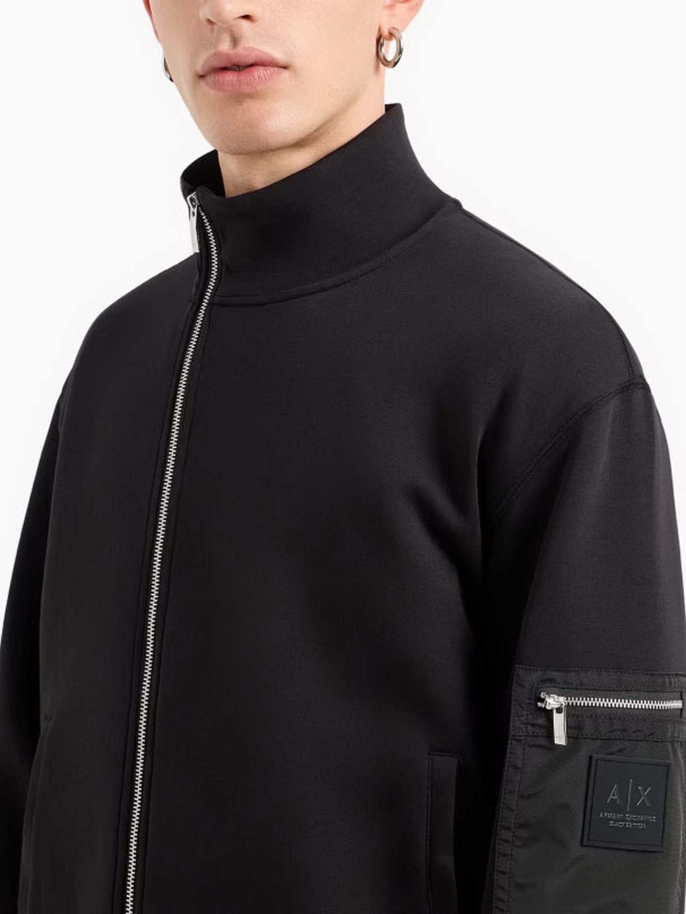 Худі та світшоти Armani Exchange модель XM000085-AF10818-UC001 Худі та світшоти Armani Exchange модель XM000085-AF10818-UC001 Фото