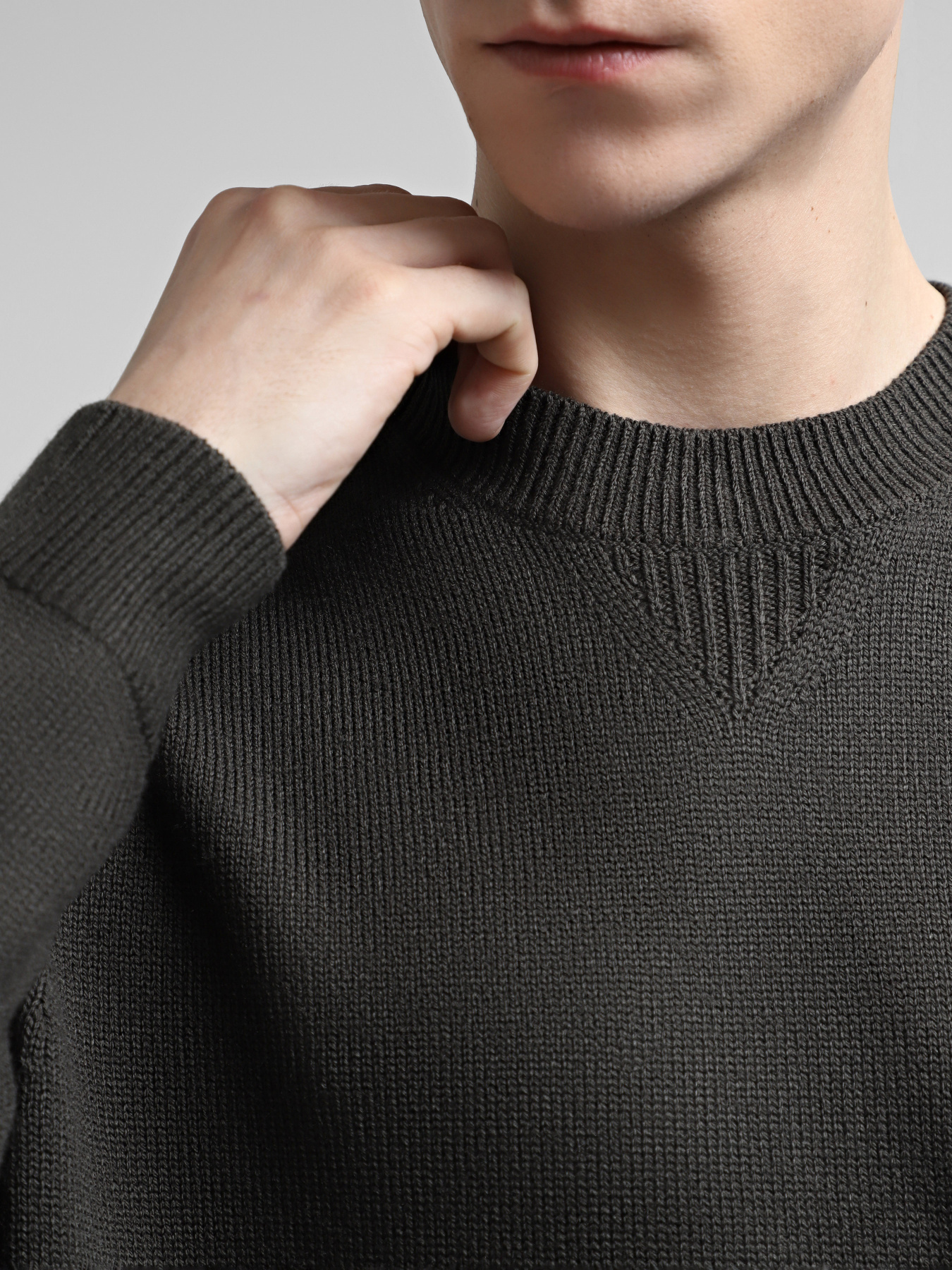 Светри та кардигани Armani Exchange модель 6DZM1F-ZM1LZ-1832 Светри та кардигани Armani Exchange модель 6DZM1F-ZM1LZ-1832 Фото