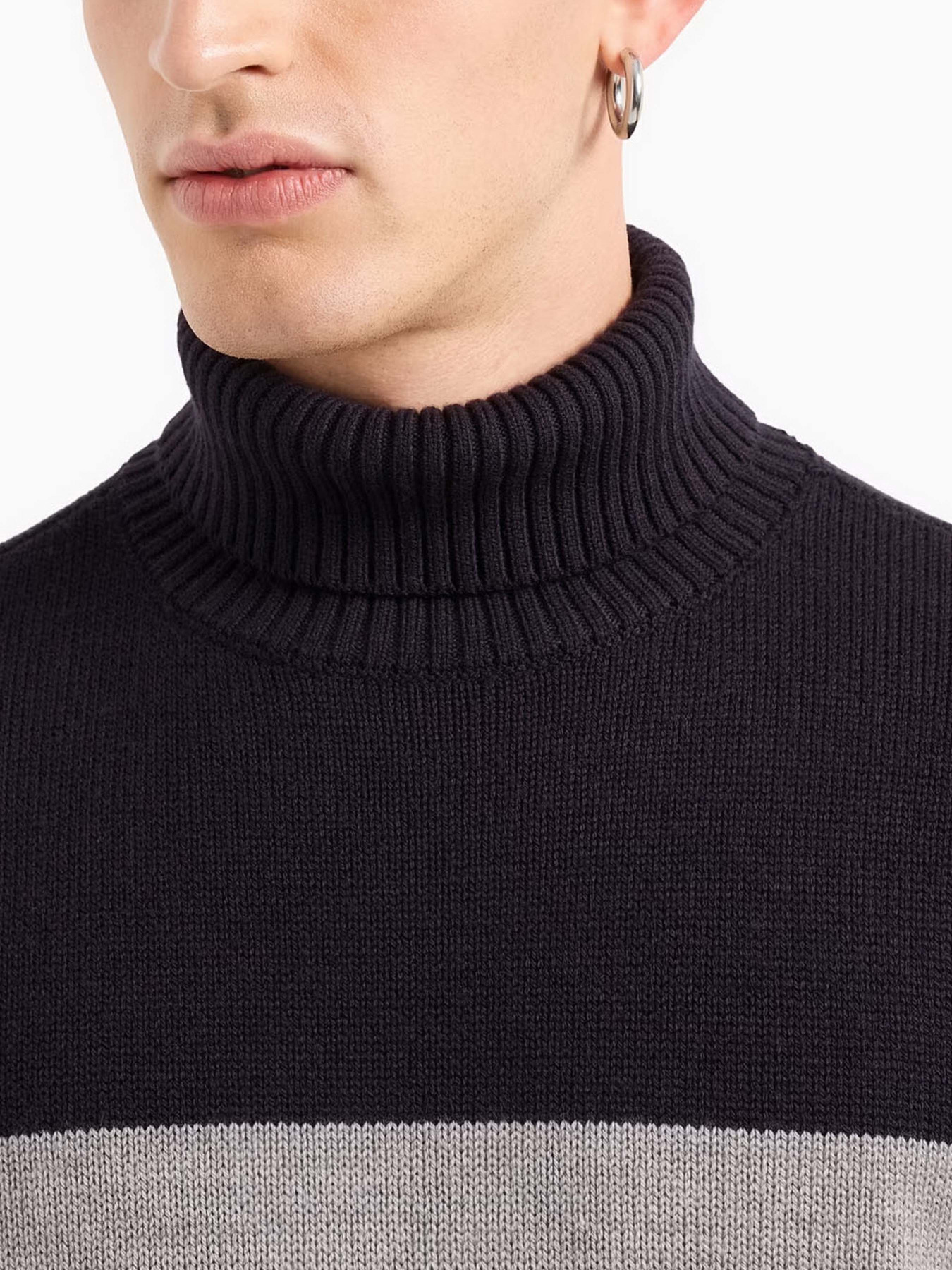 Свитры и кардиганы Armani Exchange модель 6DZM2E-ZM1LZ-25FV Фото