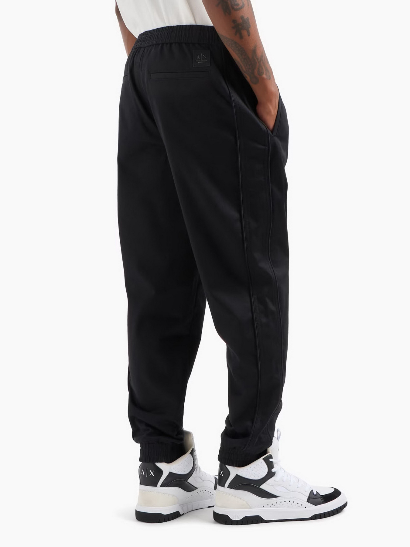 Брюки Armani Exchange модель XM000039-AF10517-UC001 Фото