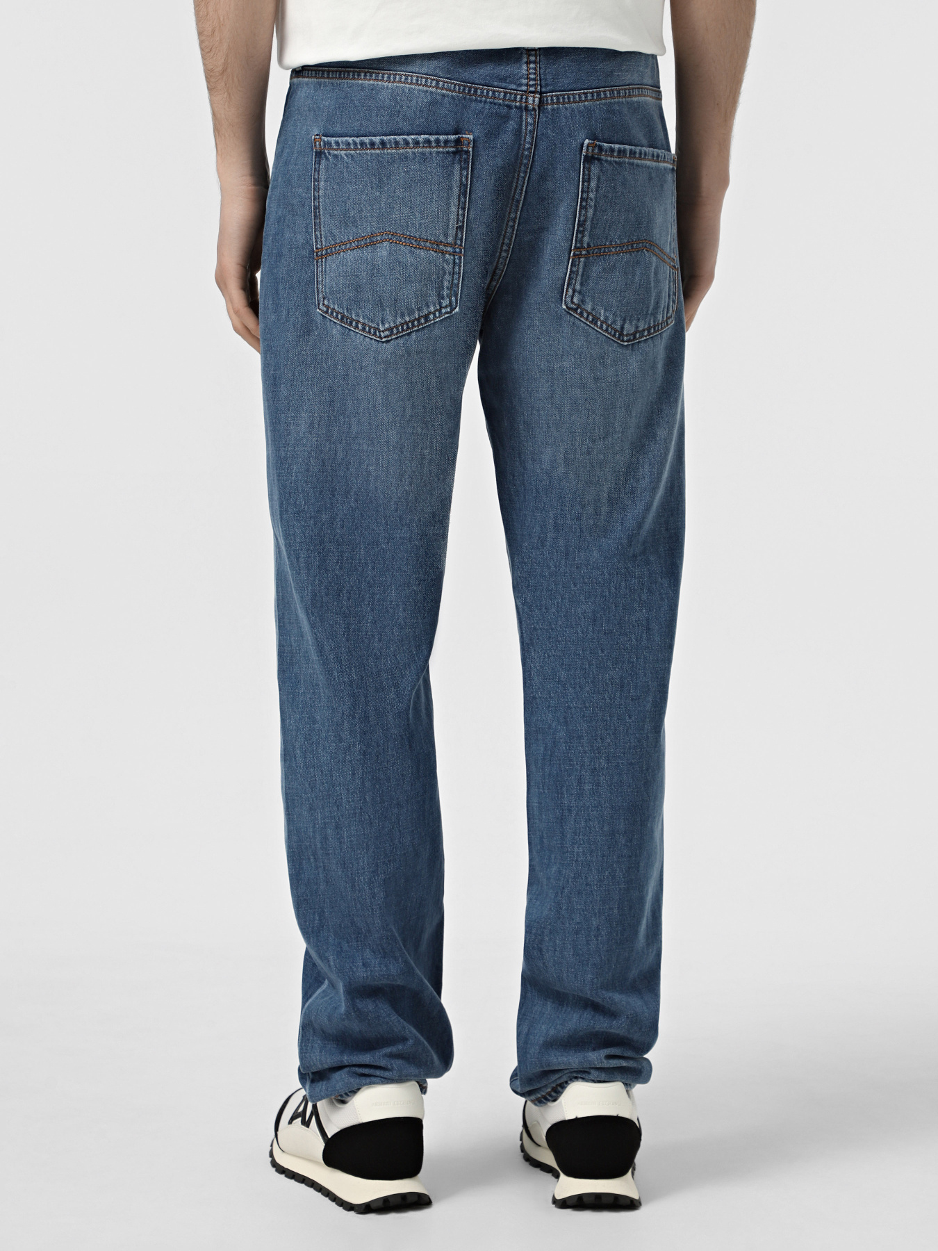 Джинси Armani Exchange модель XM000069-AF13362-MB002 Джинси Armani Exchange модель XM000069-AF13362-MB002 Фото