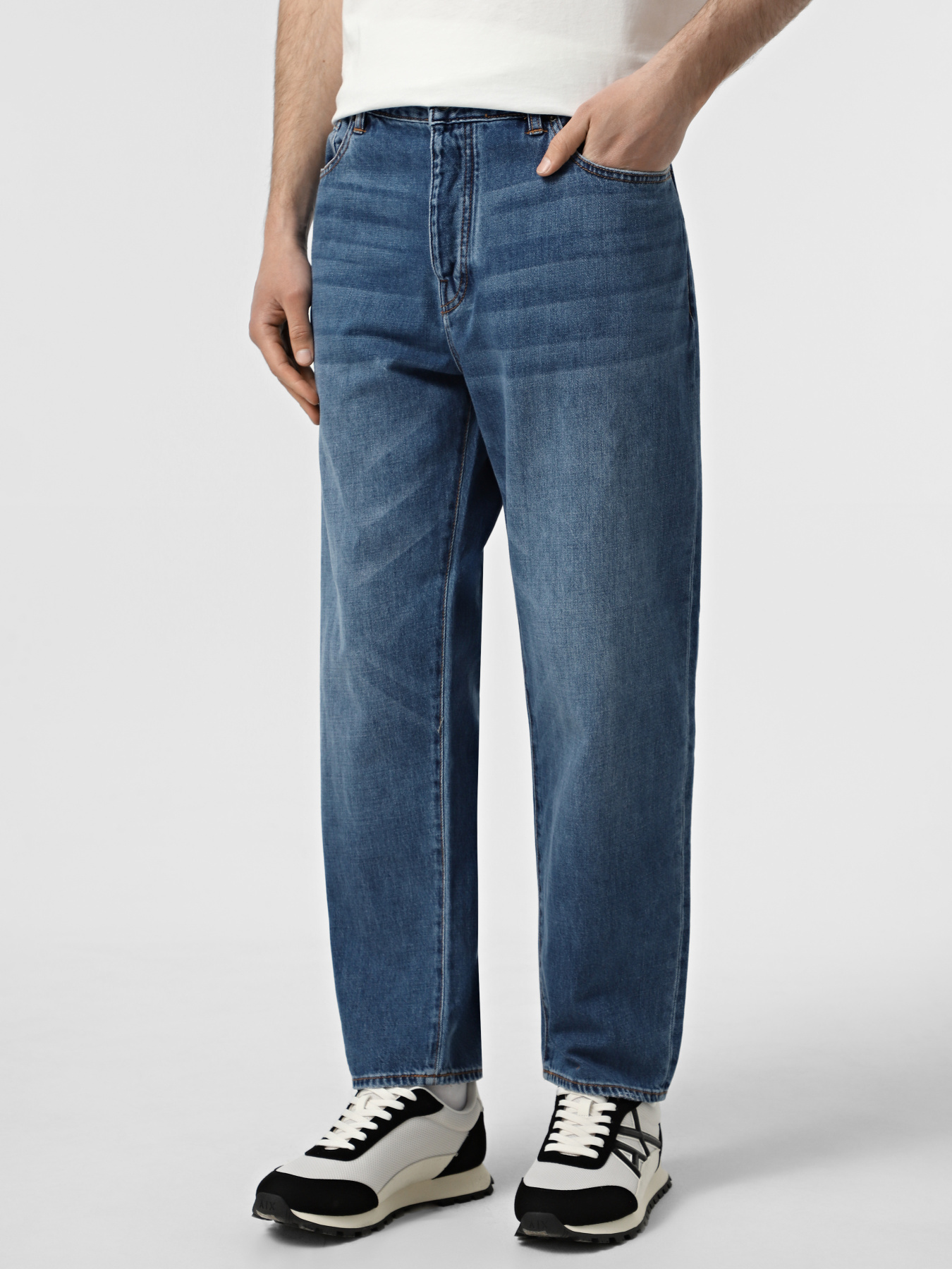Джинси Armani Exchange модель XM000072-AF13362-MB002 Фото