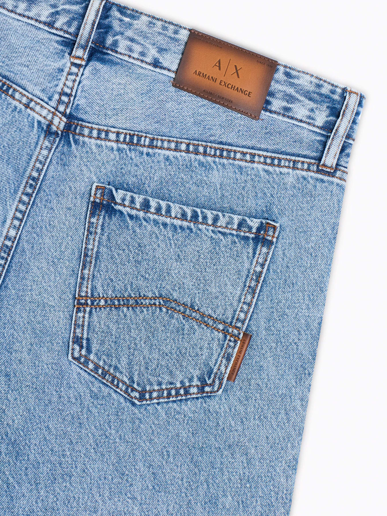 Джинси Armani Exchange модель XM000049-AF13367-MB003 Джинси Armani Exchange модель XM000049-AF13367-MB003 Фото
