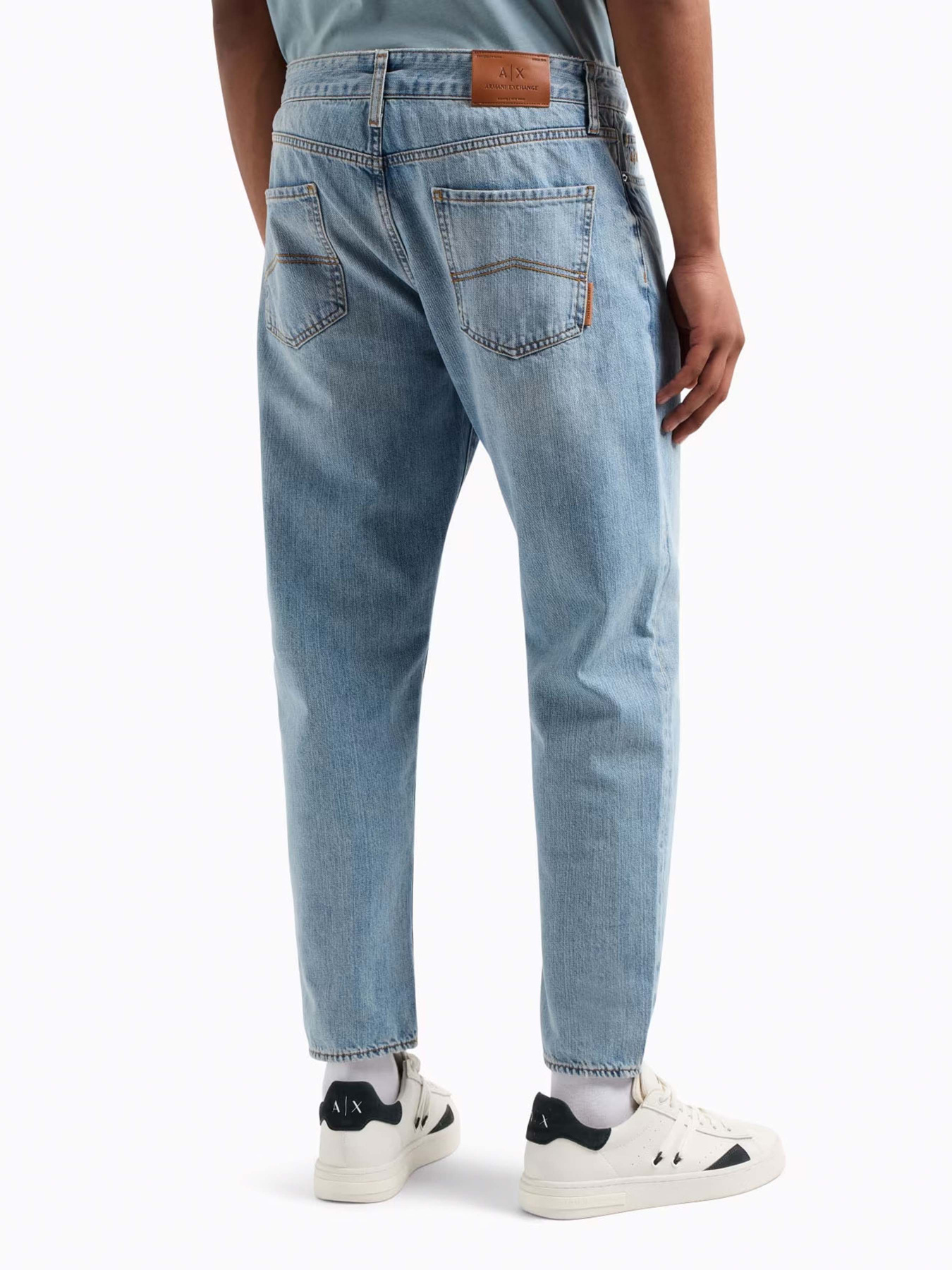 Джинси Armani Exchange модель XM000072-AF13087-MB001 Джинси Armani Exchange модель XM000072-AF13087-MB001 Фото
