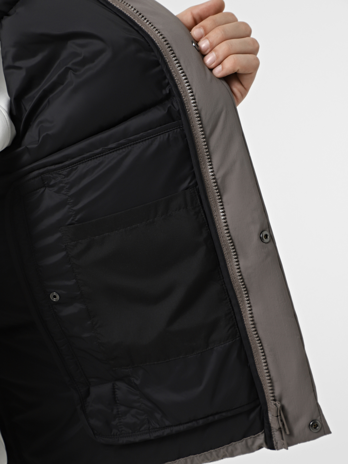 Куртки та дублянки Armani Exchange модель XM001100-AF16340-U8092 Куртки та дублянки Armani Exchange модель XM001100-AF16340-U8092 Фото