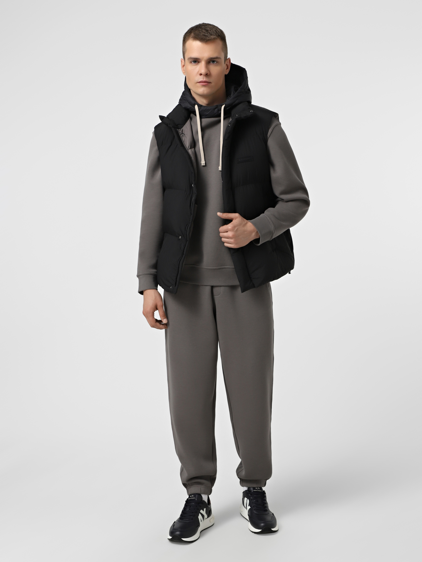 Куртки та дублянки Armani Exchange модель XM001100-AF16340-UC001 Фото