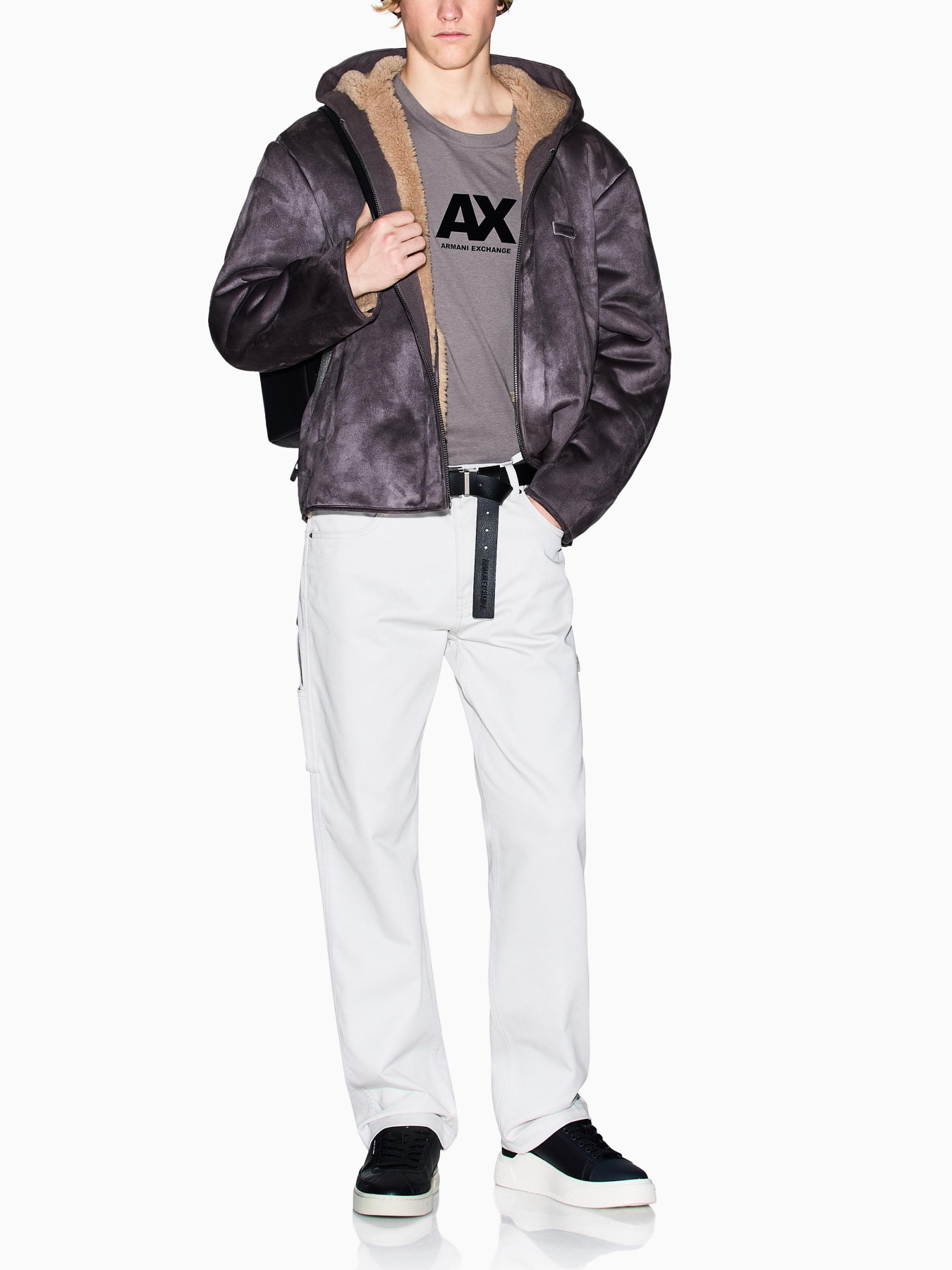 Куртки и дубленки Armani Exchange модель XM000968-AF16590-U8092 Куртки и дубленки Armani Exchange модель XM000968-AF16590-U8092 Фото