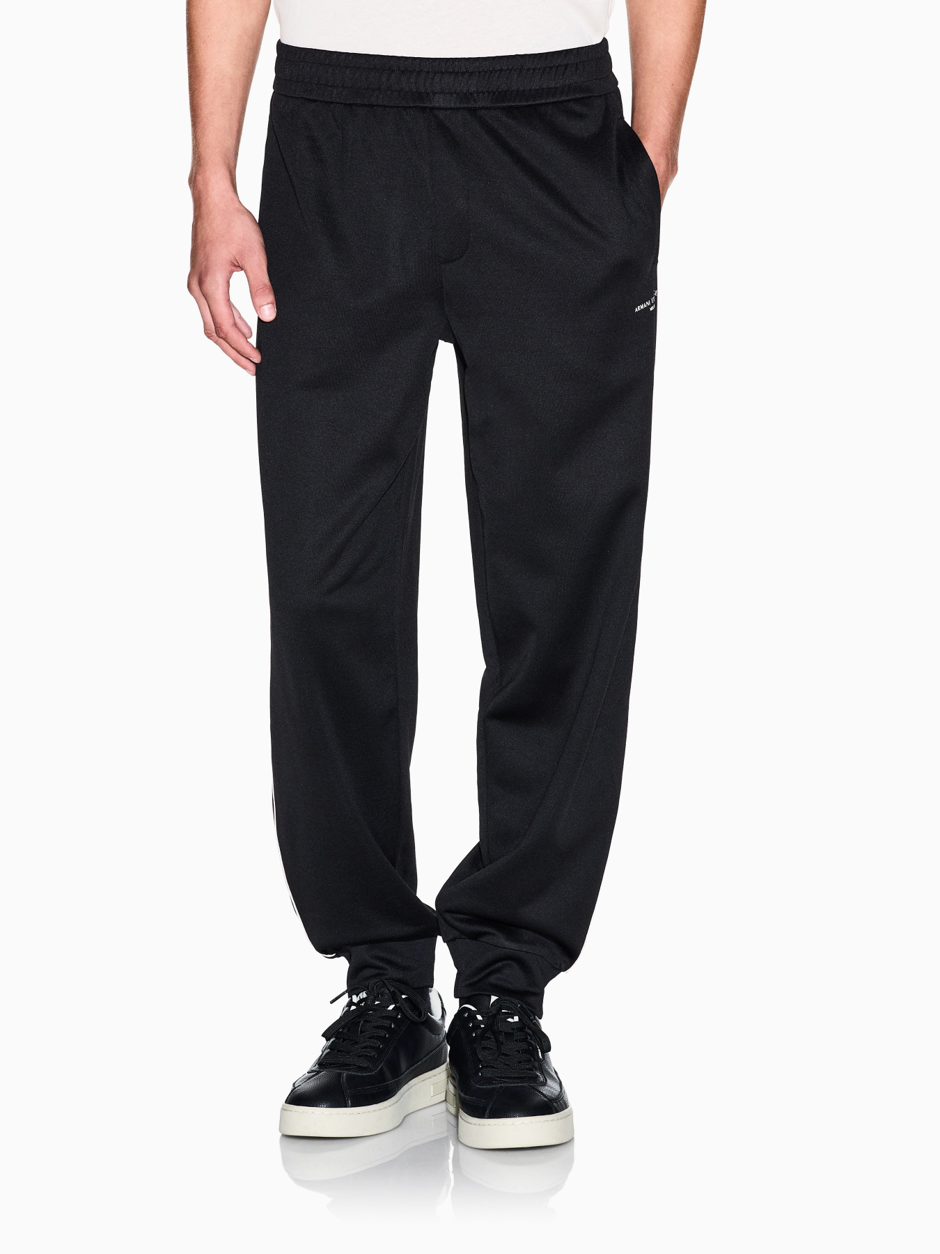 Брюки Armani Exchange модель XM001358-AF16278-UC001 Фото