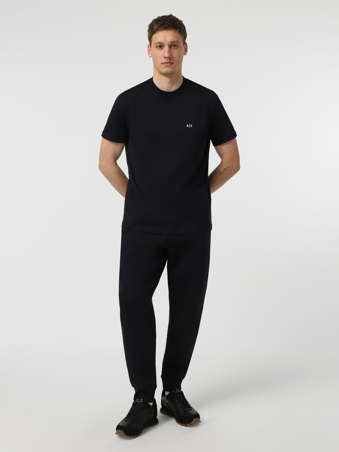 Футболки і поло Armani Exchange модель XM001568-AF10358-UB101 Фото