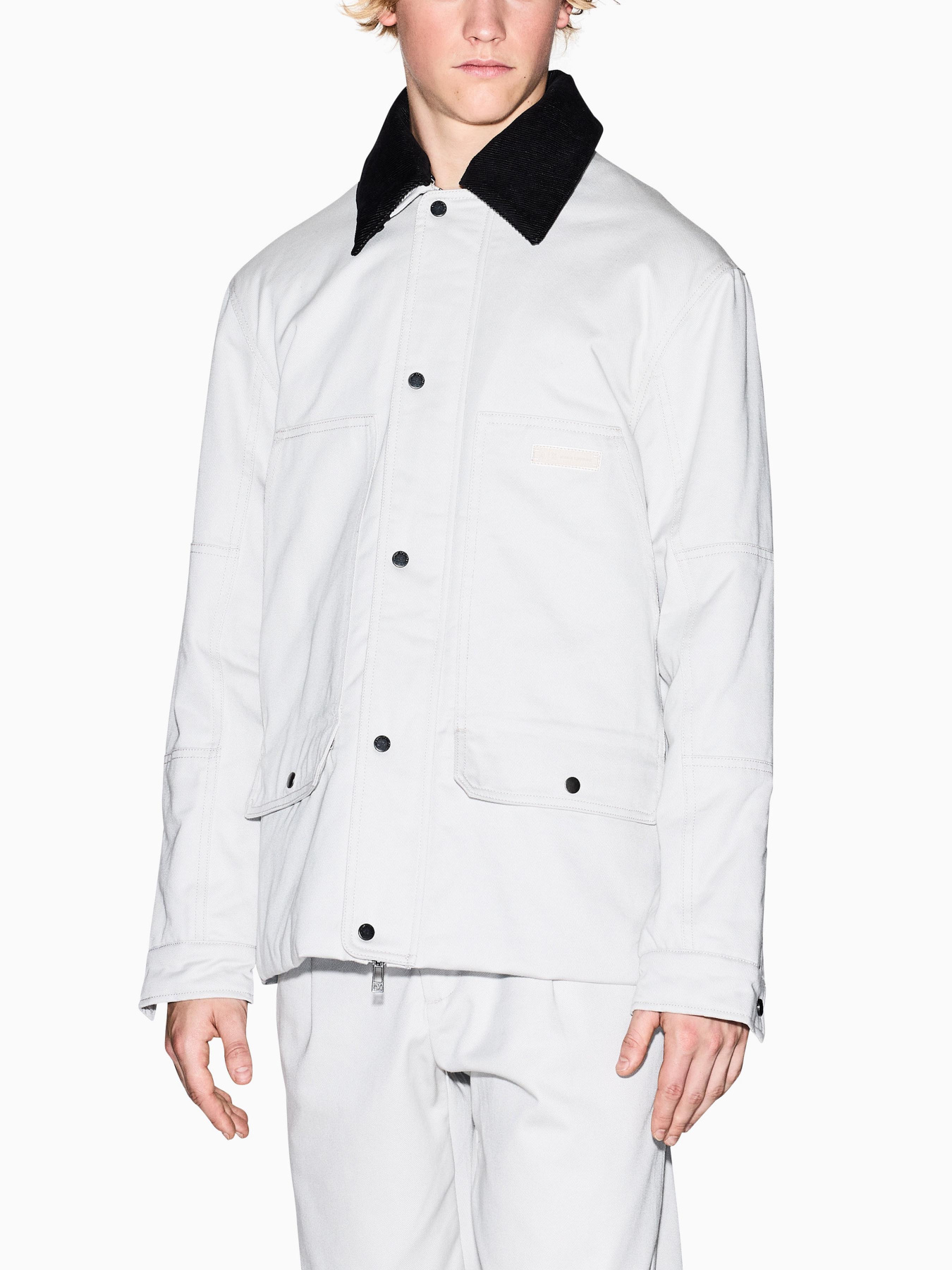 Куртки и дубленки Armani Exchange модель XM001864-AF16679-U1013 Фото