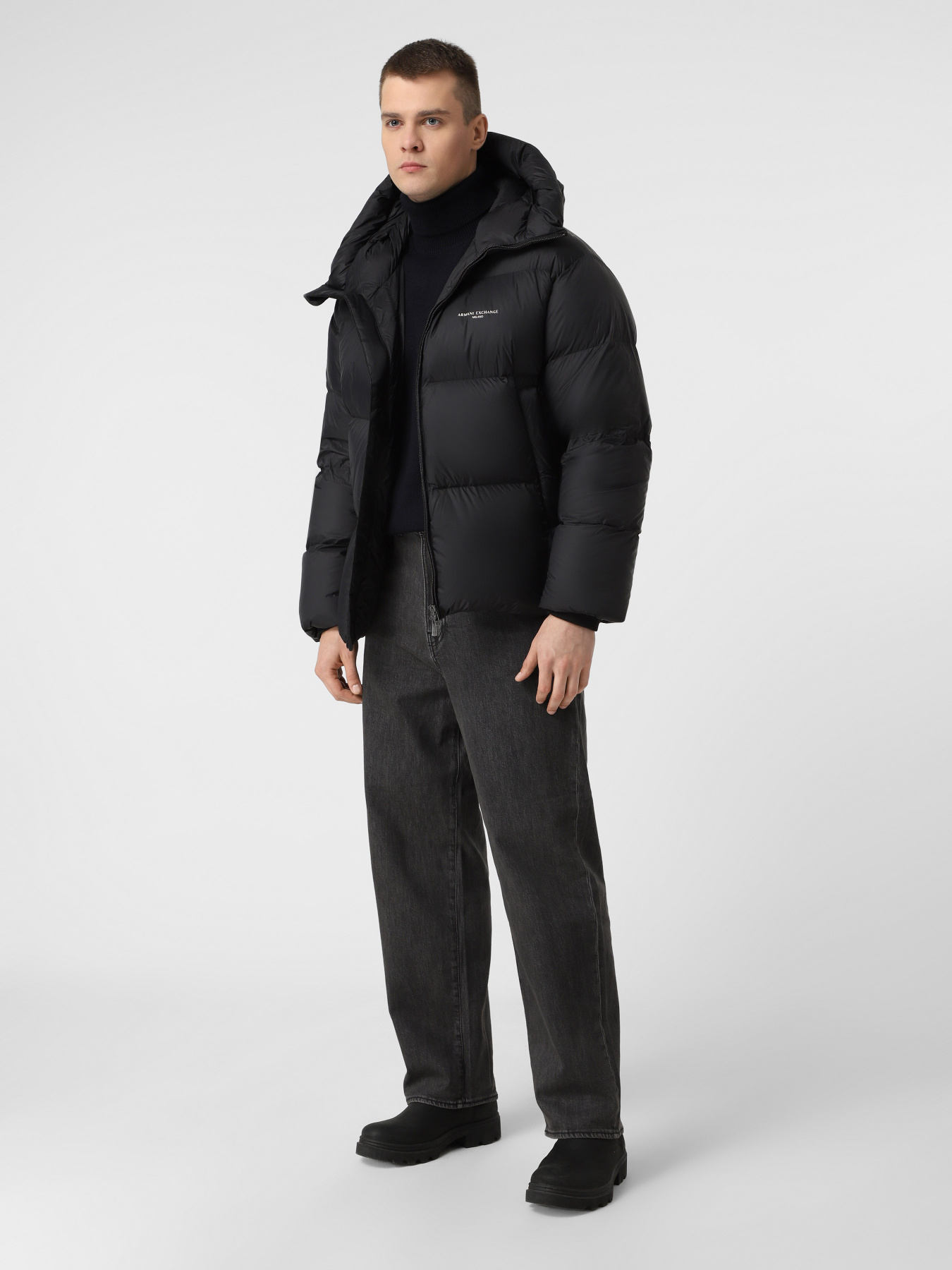 Куртки та дублянки Armani Exchange модель XM001115-AF16589-UC001 Куртки та дублянки Armani Exchange модель XM001115-AF16589-UC001 Фото